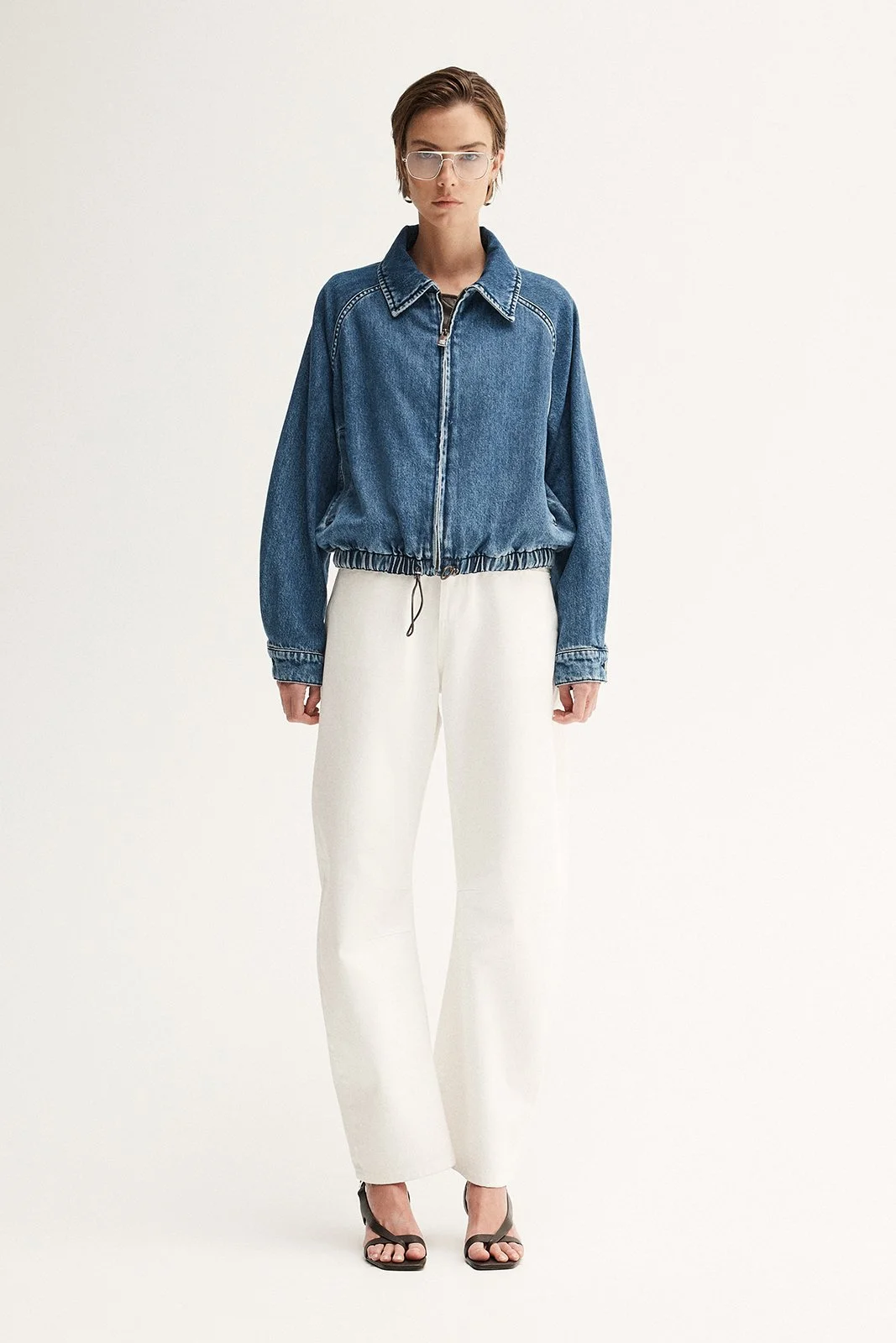 K61525_AIV_5 13.jpeg