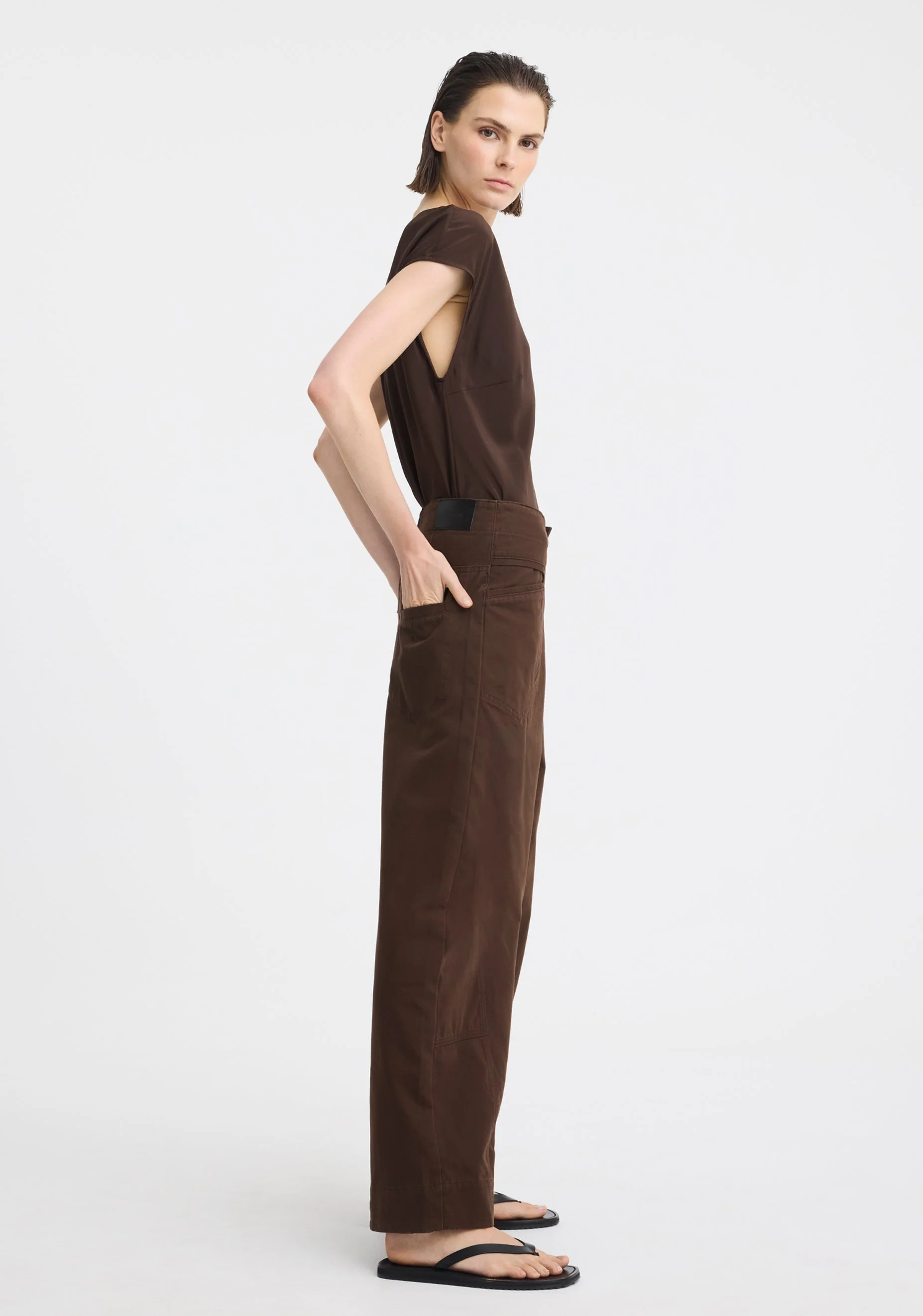 Morrison-SS26-Morgan-Cargo-Pant-Bark_3.jpeg
