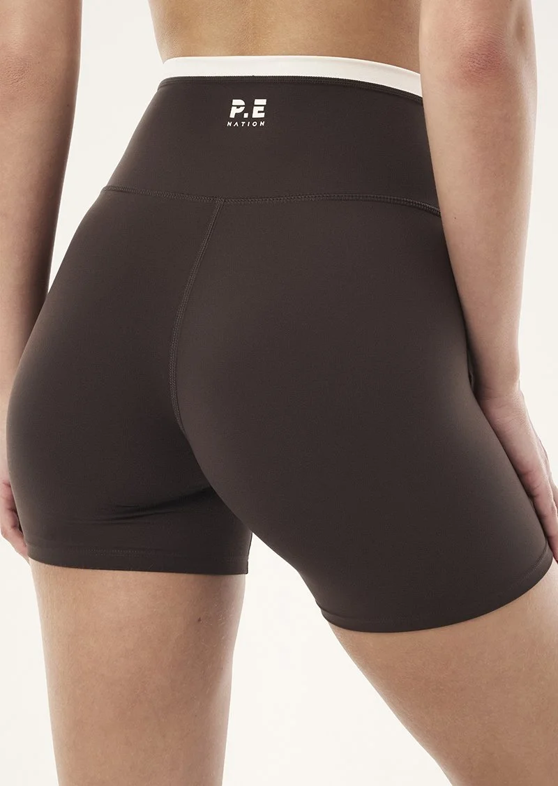 STELLAR 5 INCH BIKE SHORT_243S344_COFFEE-WHISPER WHITE-038.JPG