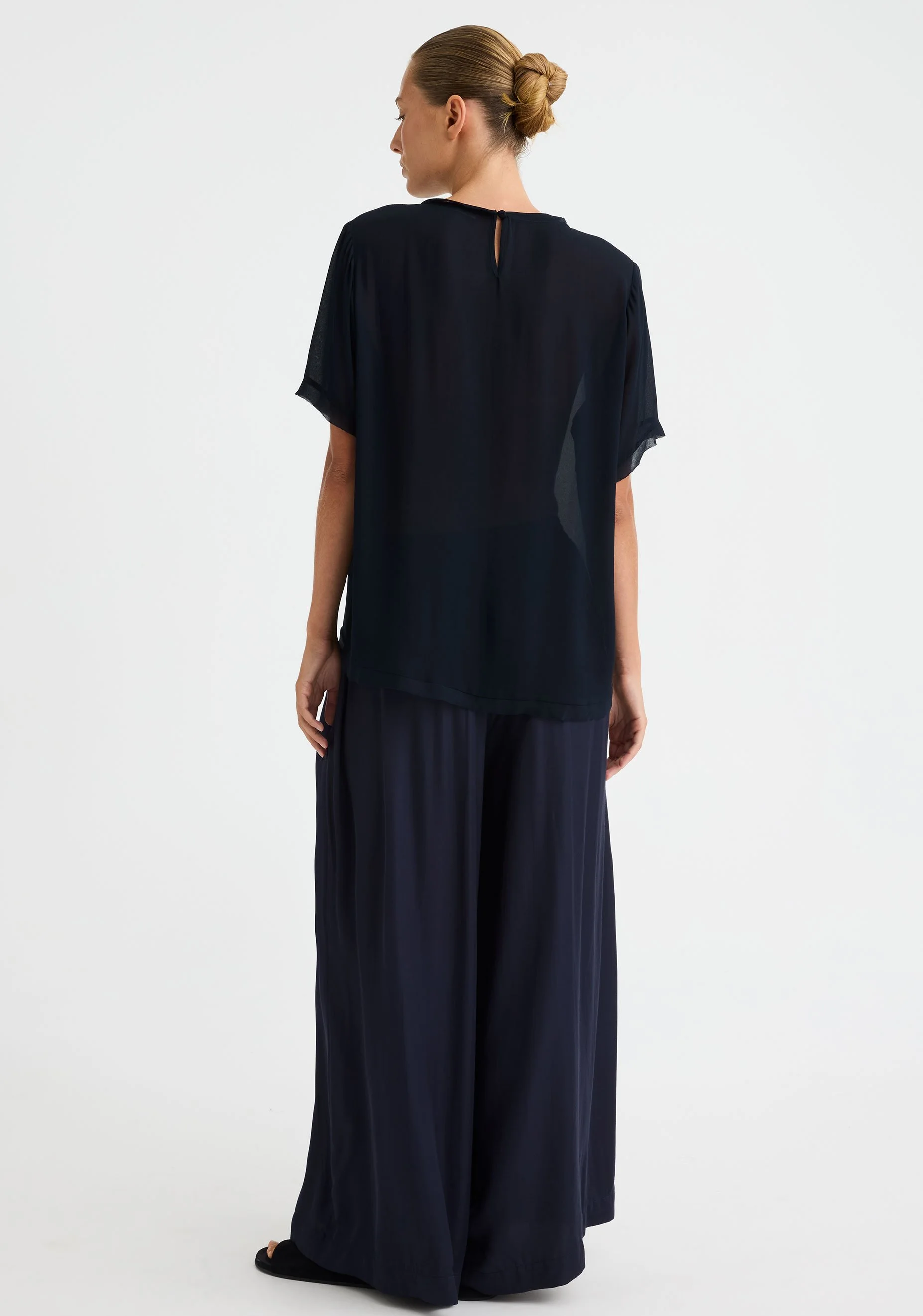 Morrison-SS26-Liza-Top-Navy_5.jpeg