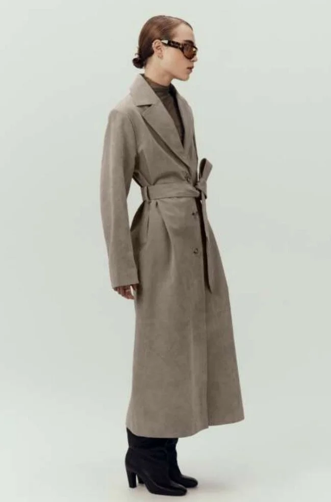 ENA PELLY | LONG LINE SUEDE COAT.