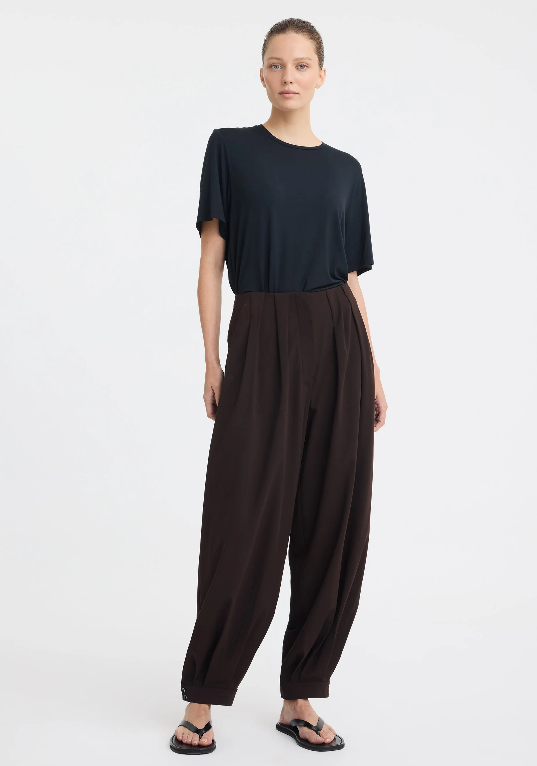 Morrison-SS26-Liana-Tee-Black_2.jpeg