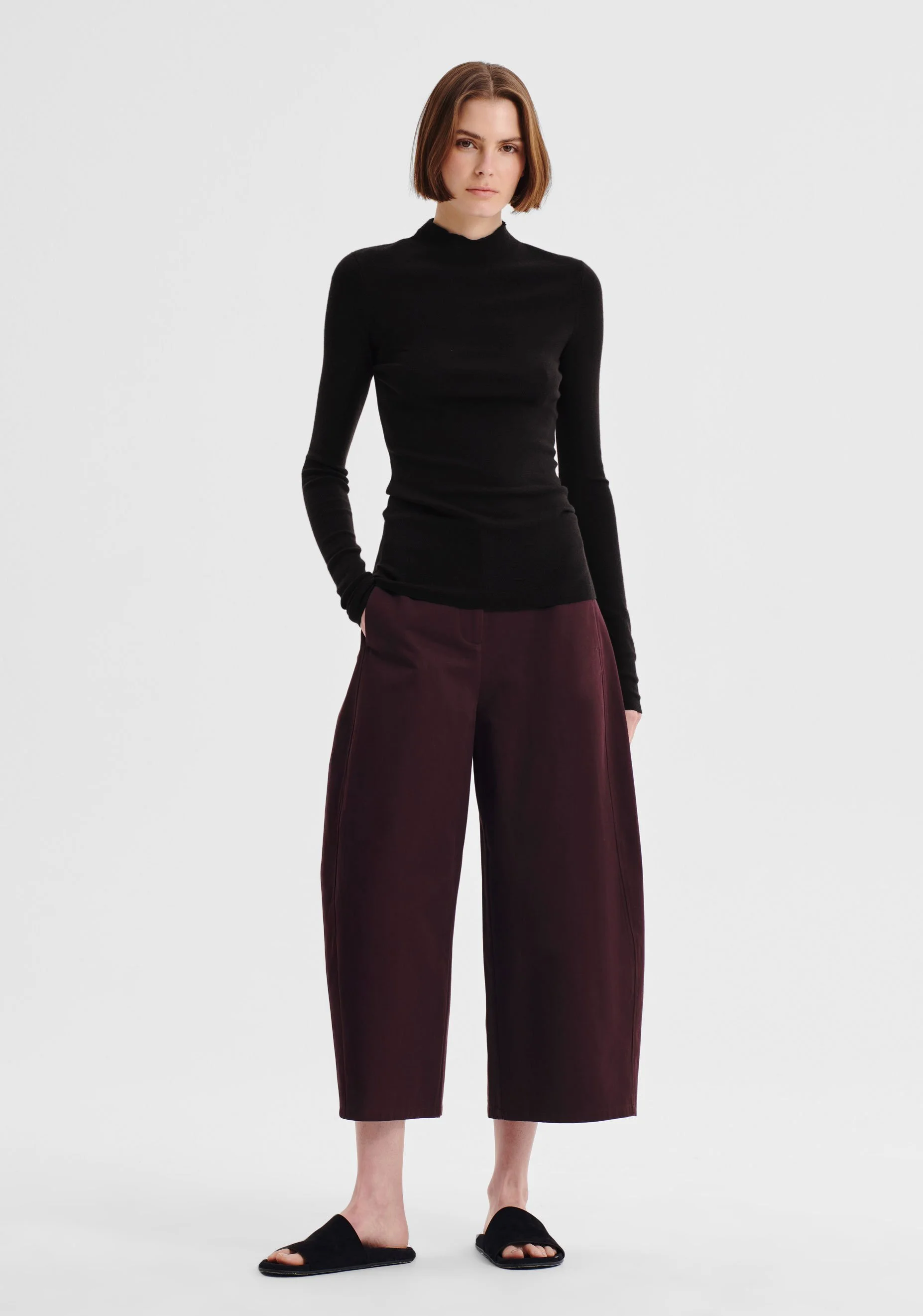 MORRISON | BLACK TALIA MERINO KNIT TOP.