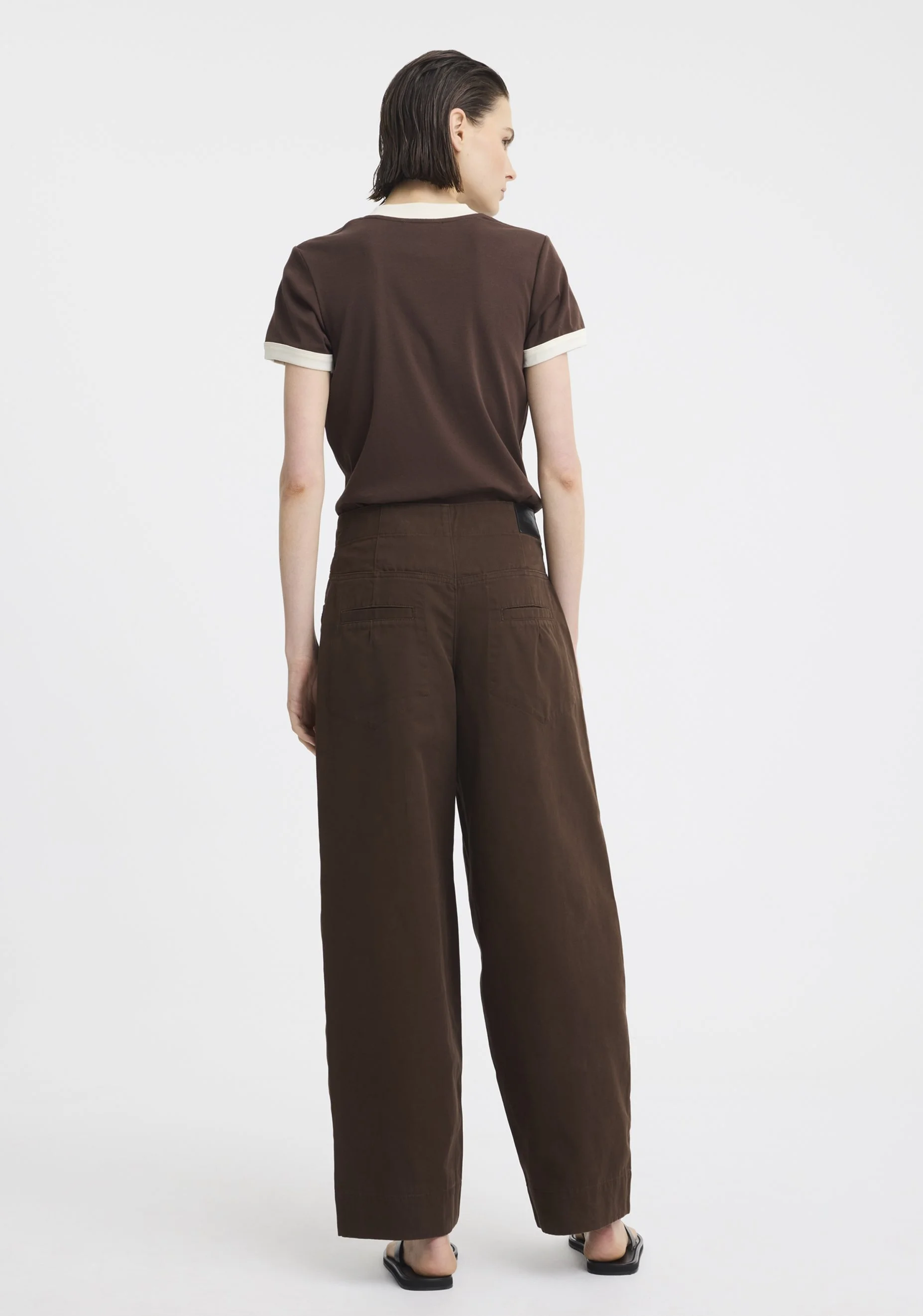 Morrison-SS26-Morgan-Cargo-Pant-Bark_6.jpeg