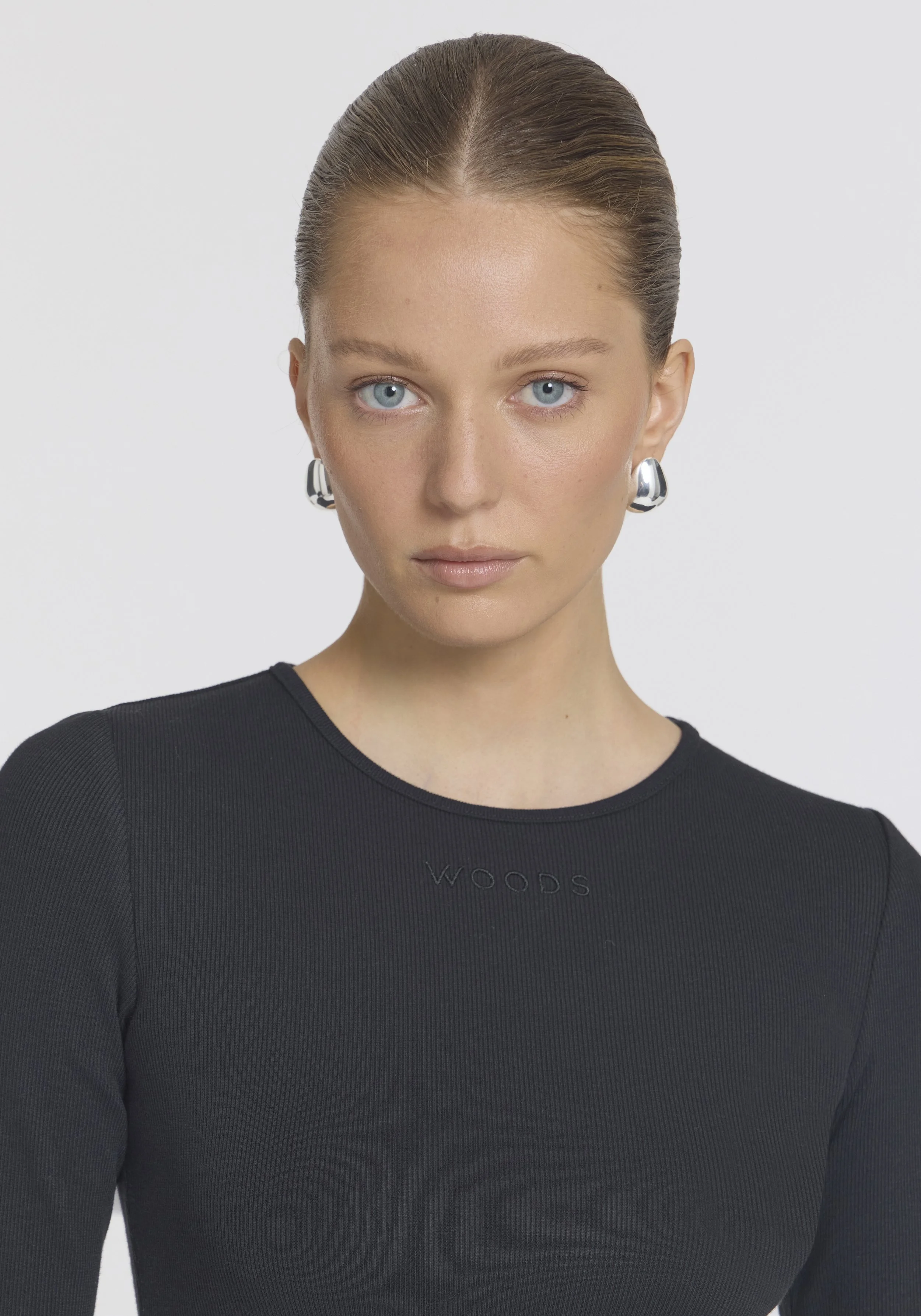 WOODS_LS_TOP_BLACK_1373.jpeg