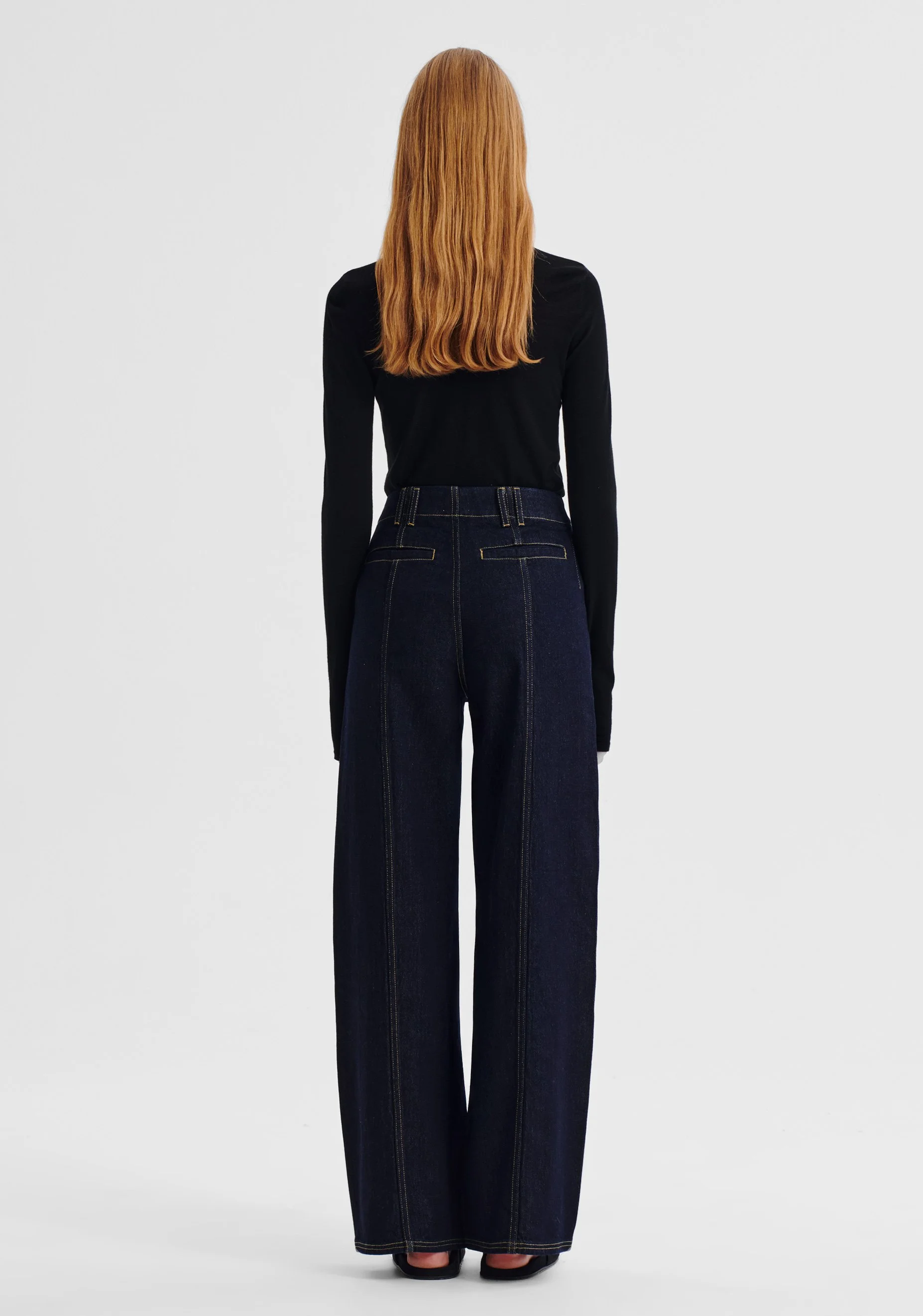 Morrison-AW26-Dillan-Denim-Jean-Indigo_7.JPG