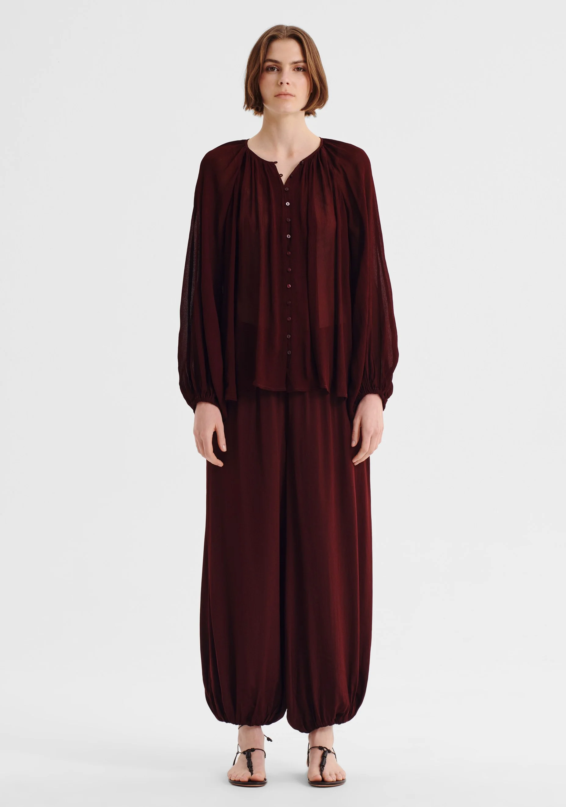 Morrison-AW26-Florian-Blouse-Pinot_2.jpeg