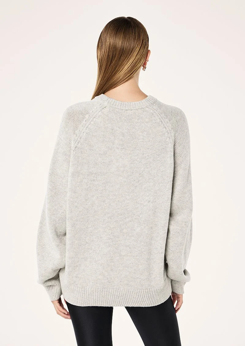 LEGACY KNIT CREW_262KF094_SNOW MARLE CAVIAR-38.jpeg