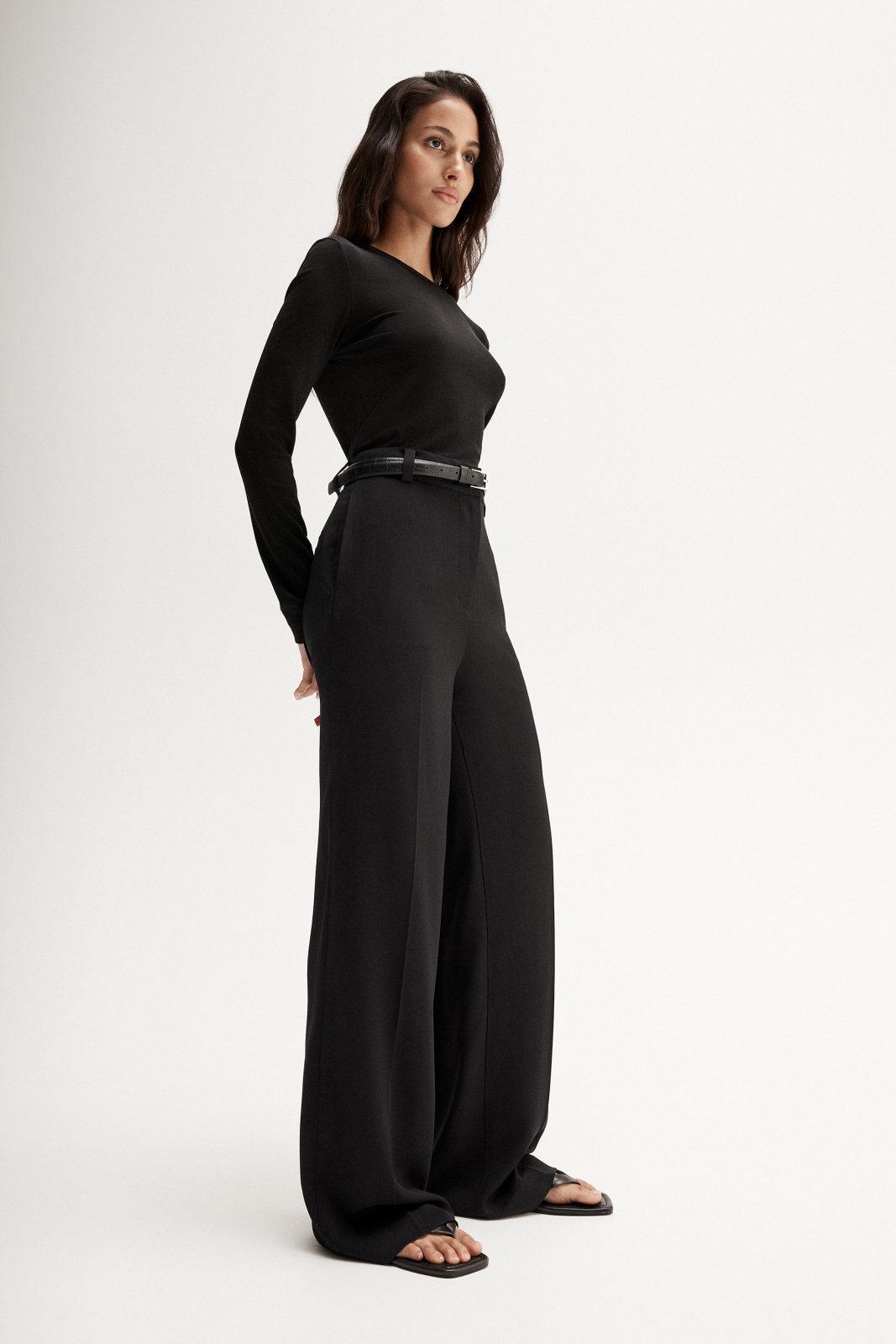 K61669_BLK_1.jpg