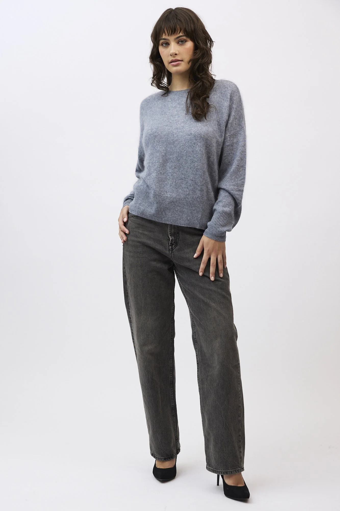 Mia Fratino_26938_Edith Crew_Smoke_ 1.jpeg