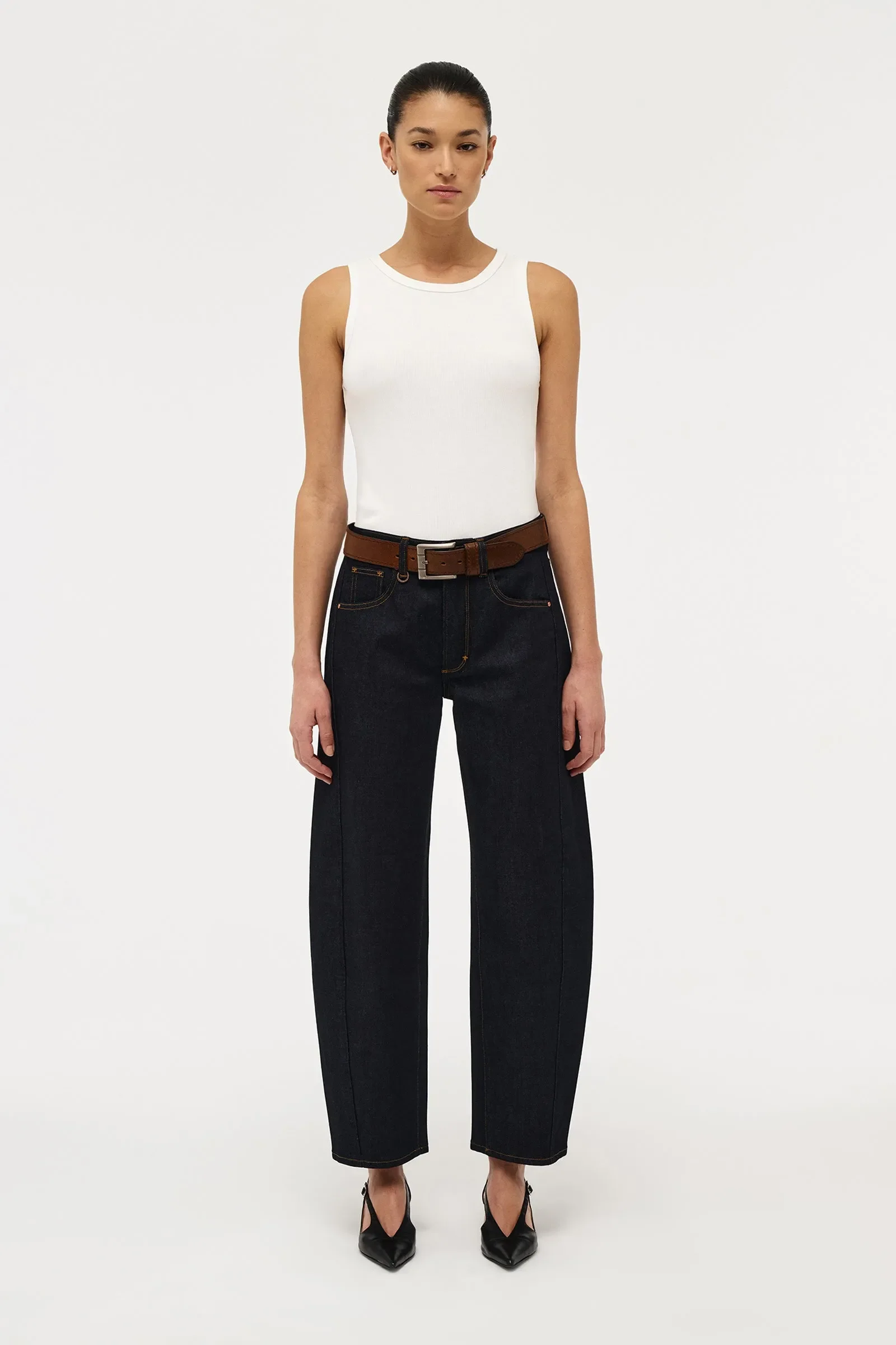 NEUW | AMBER BARREL RESONATE.