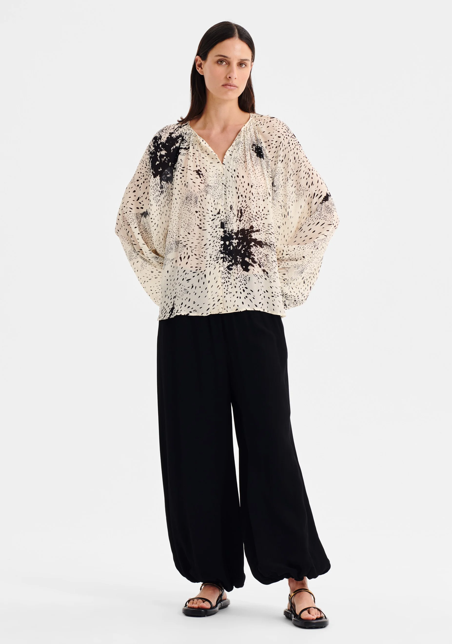 Morrison-AW26-Florian-Blouse-Ecru+Print_5.jpeg