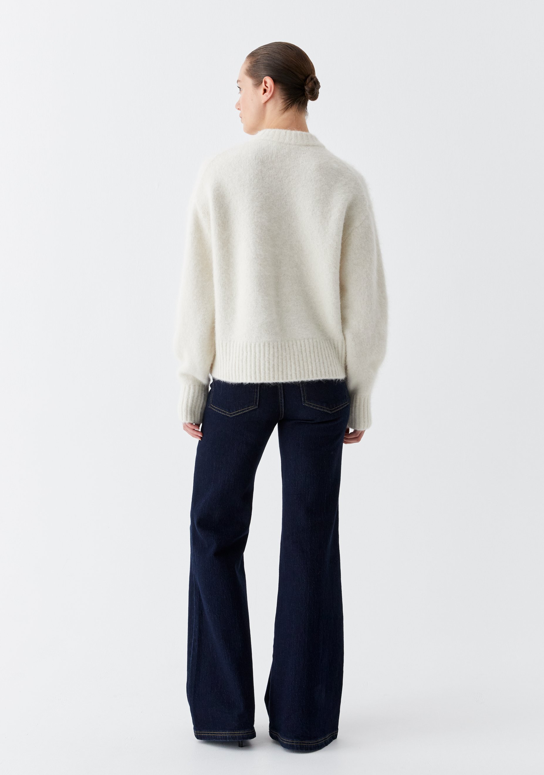 Morrison-AW25-Riley-Knit-Pullover-Cream_3.jpg
