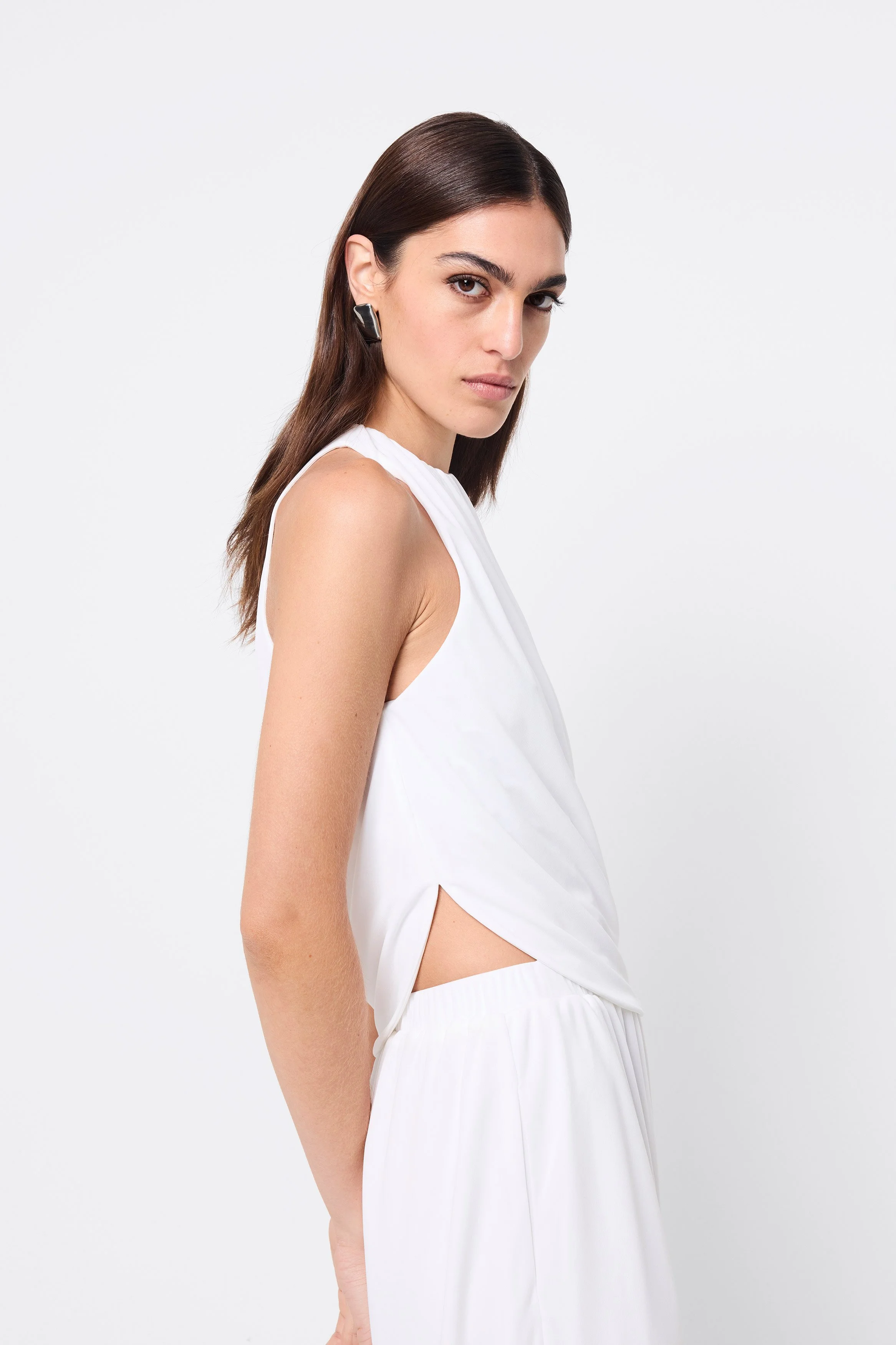 FreeFallingTop_White_Ecomm_Resort25_07.jpg