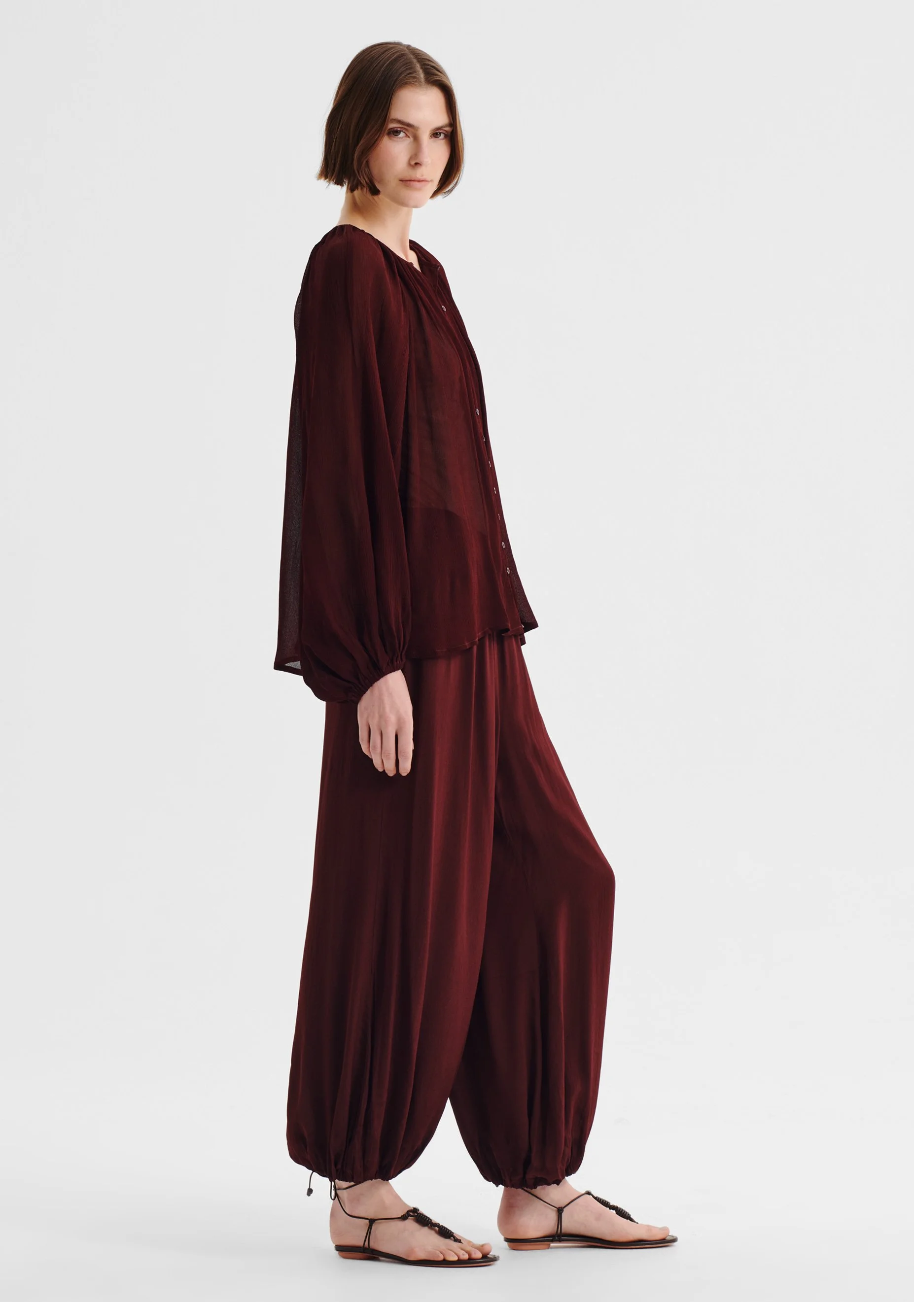 Morrison-AW26-Miranda-Pant-Pinot_3.jpeg