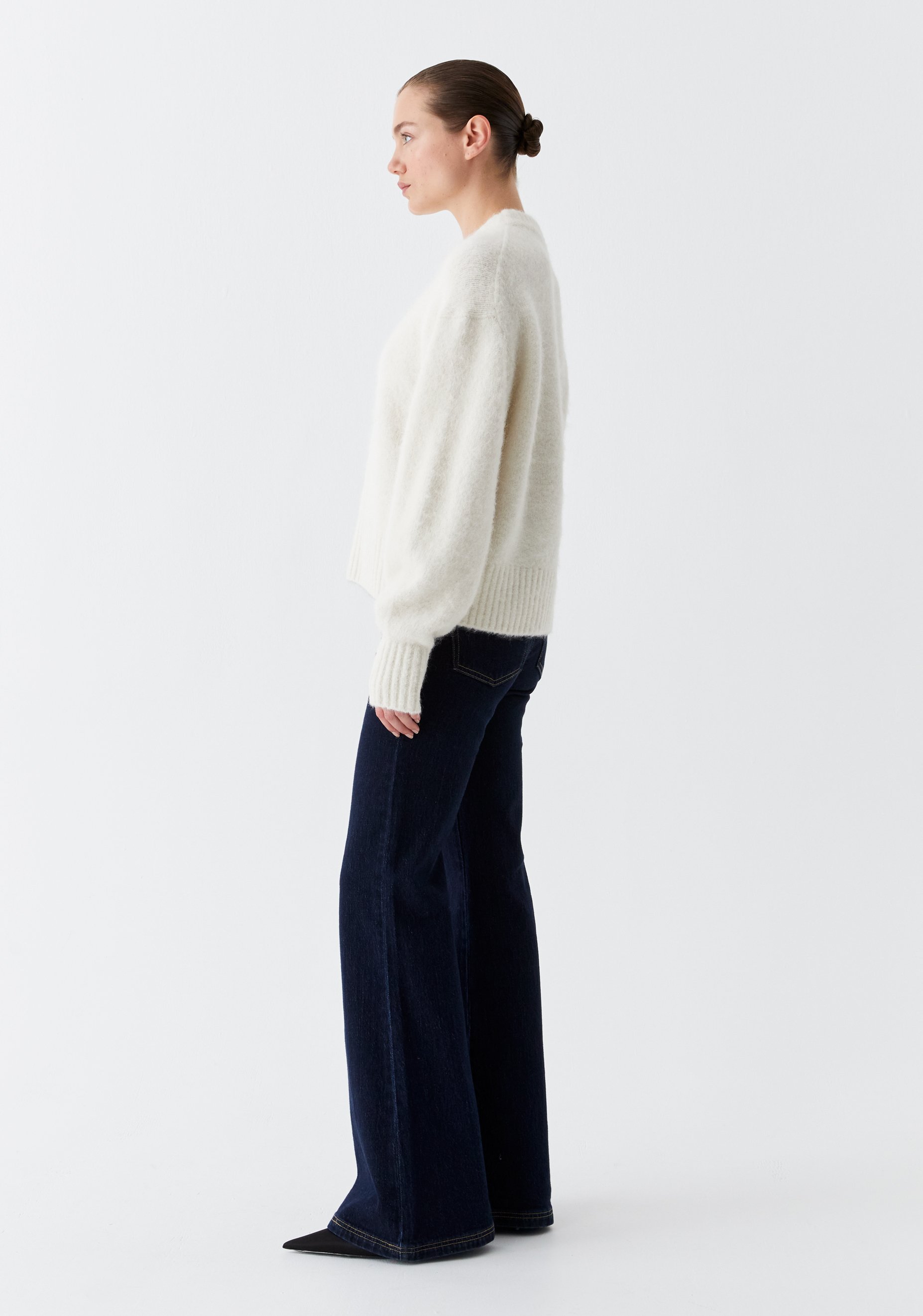 Morrison-AW25-Riley-Knit-Pullover-Cream_2.jpg