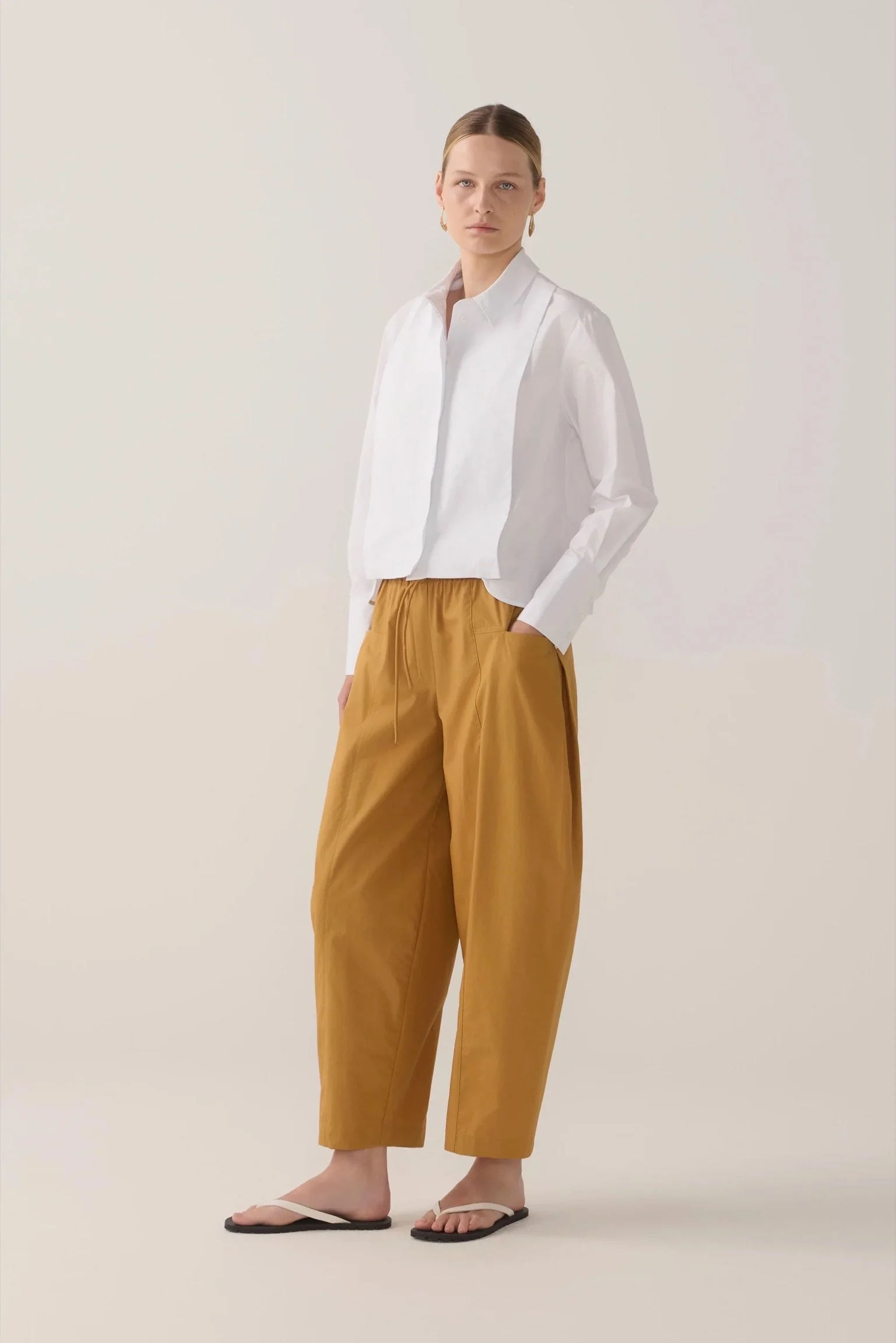 FOEMINA | WHITE PIPPI SHIRT.