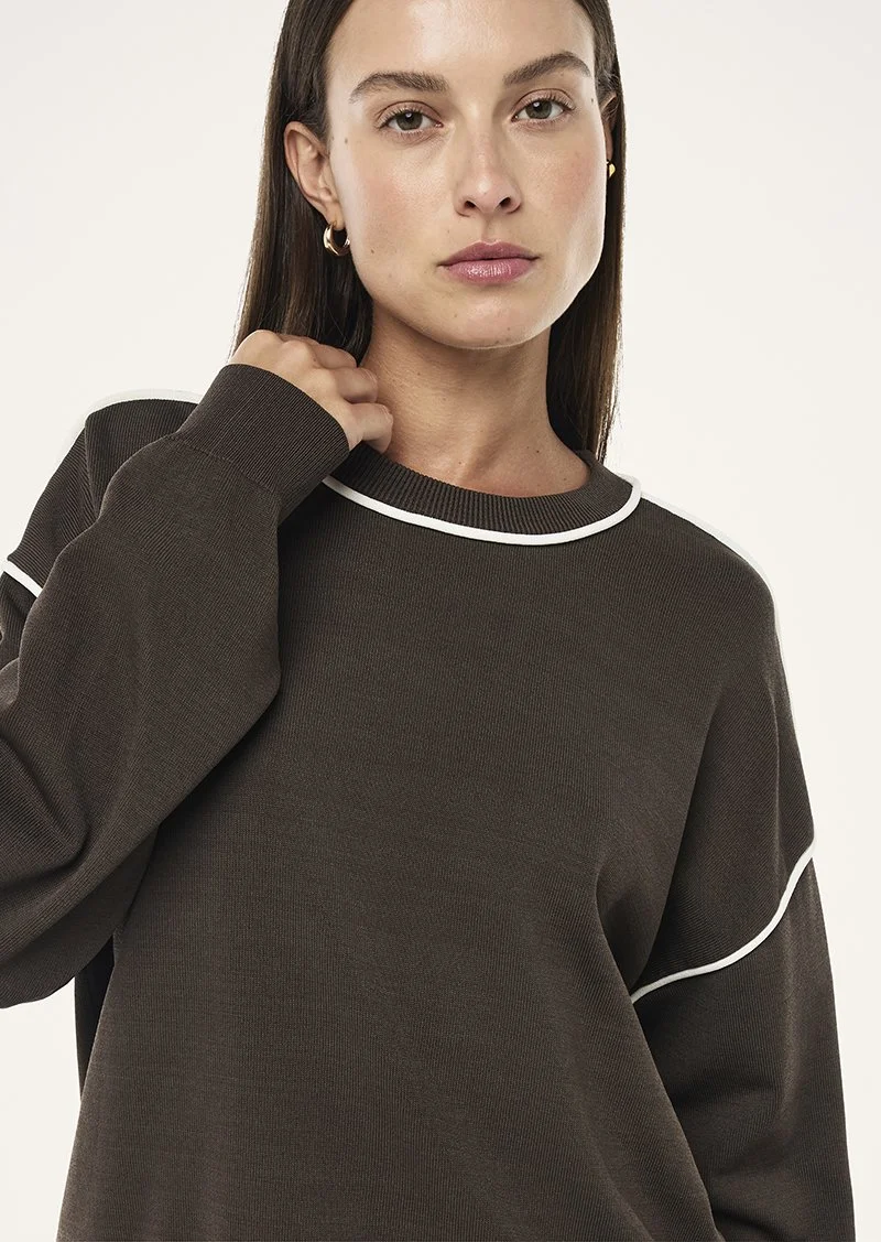 RETREAT  SWEATER_261KF035_MAJOR BROWN  WHISPER WHITE-15.jpg