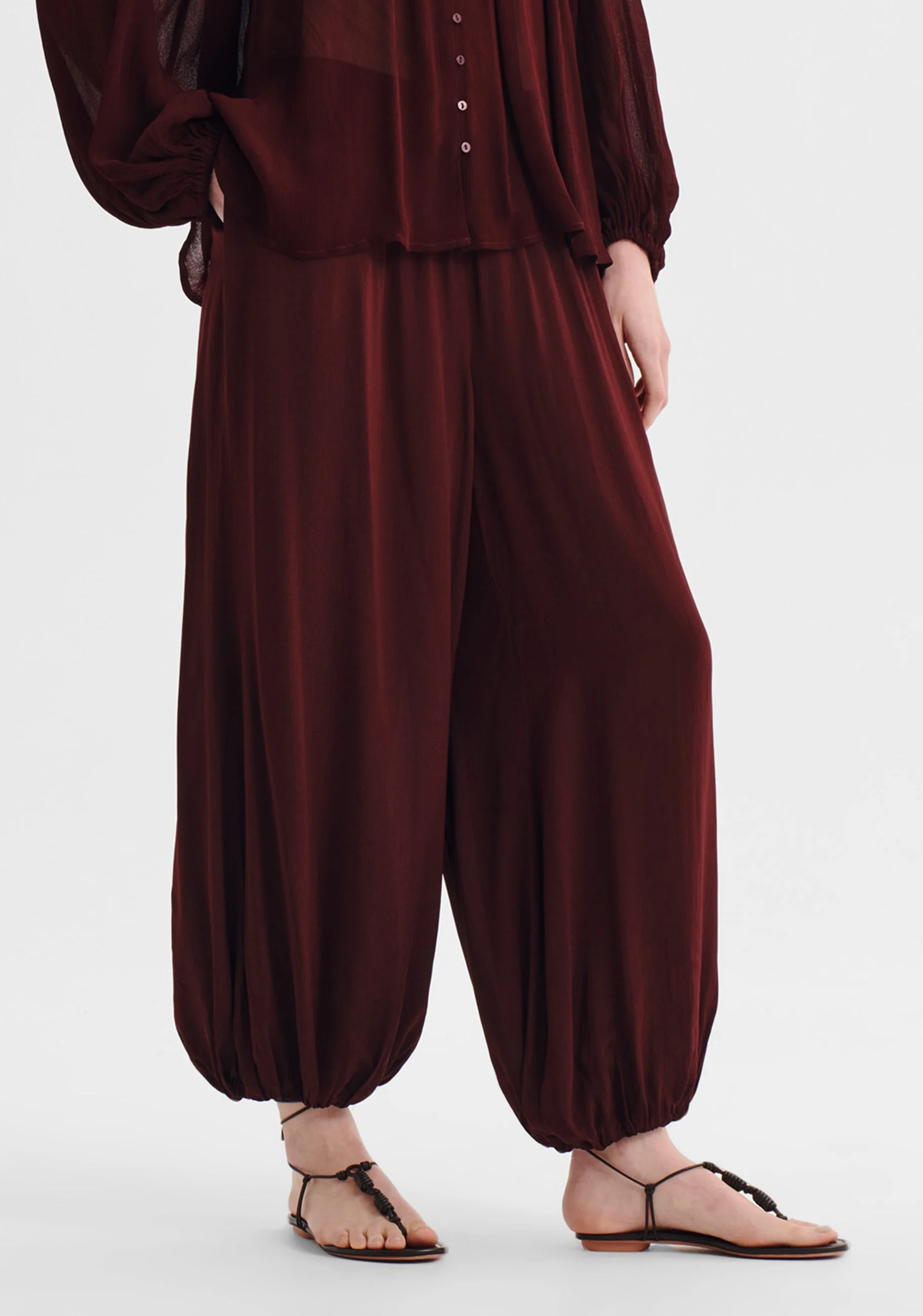 Morrison-AW26-Miranda-Pant-Pinot_5.jpeg