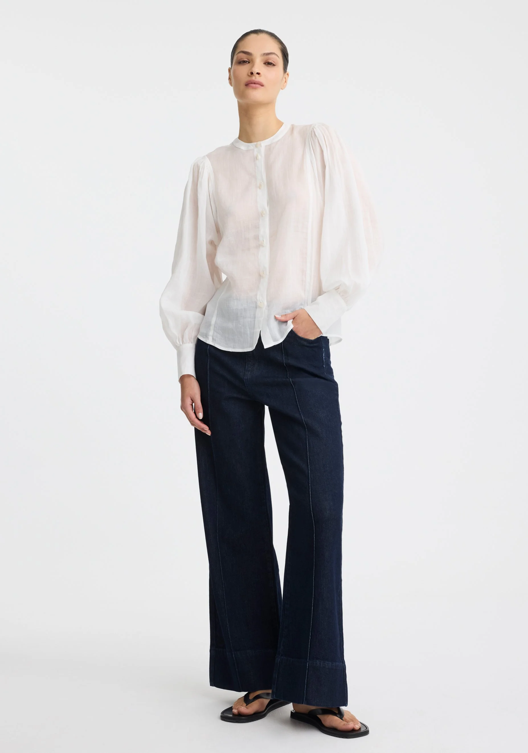 Morrison-SS26-Hewitt-Blouse-White_2.jpeg