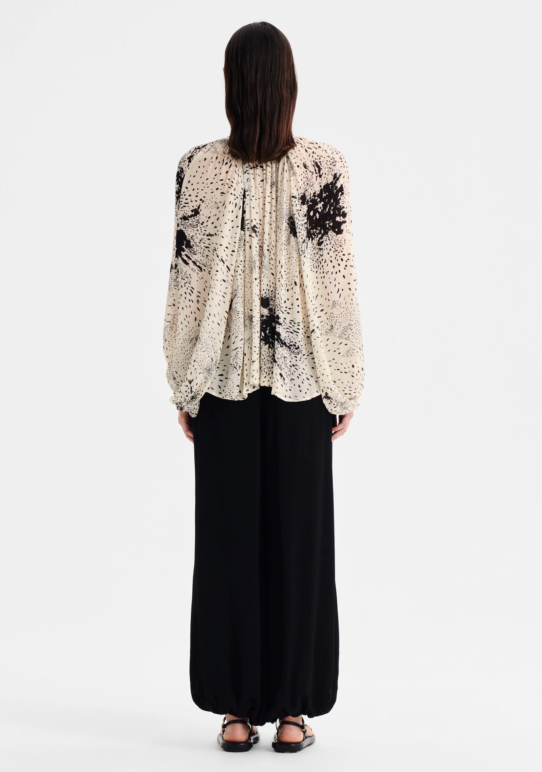 Morrison-AW26-Florian-Blouse-Ecru+Print_4.jpeg