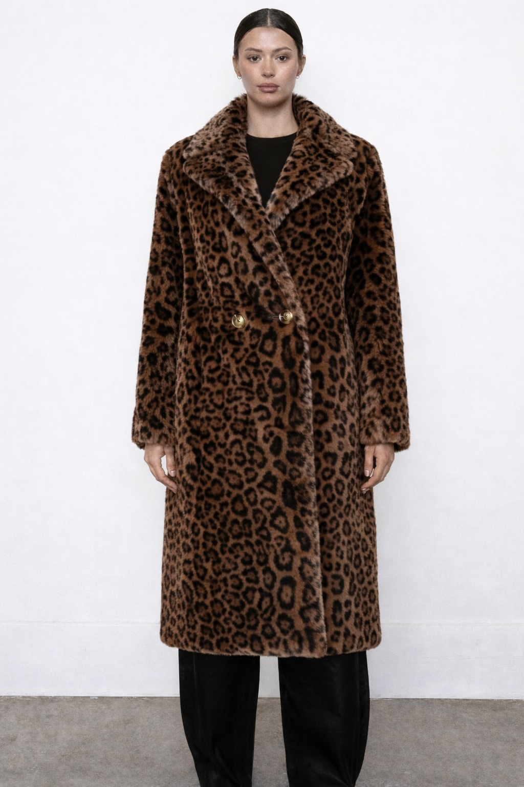 DEA | CHOCOLATE FAUX FUR LEOPARD PRINT COAT.