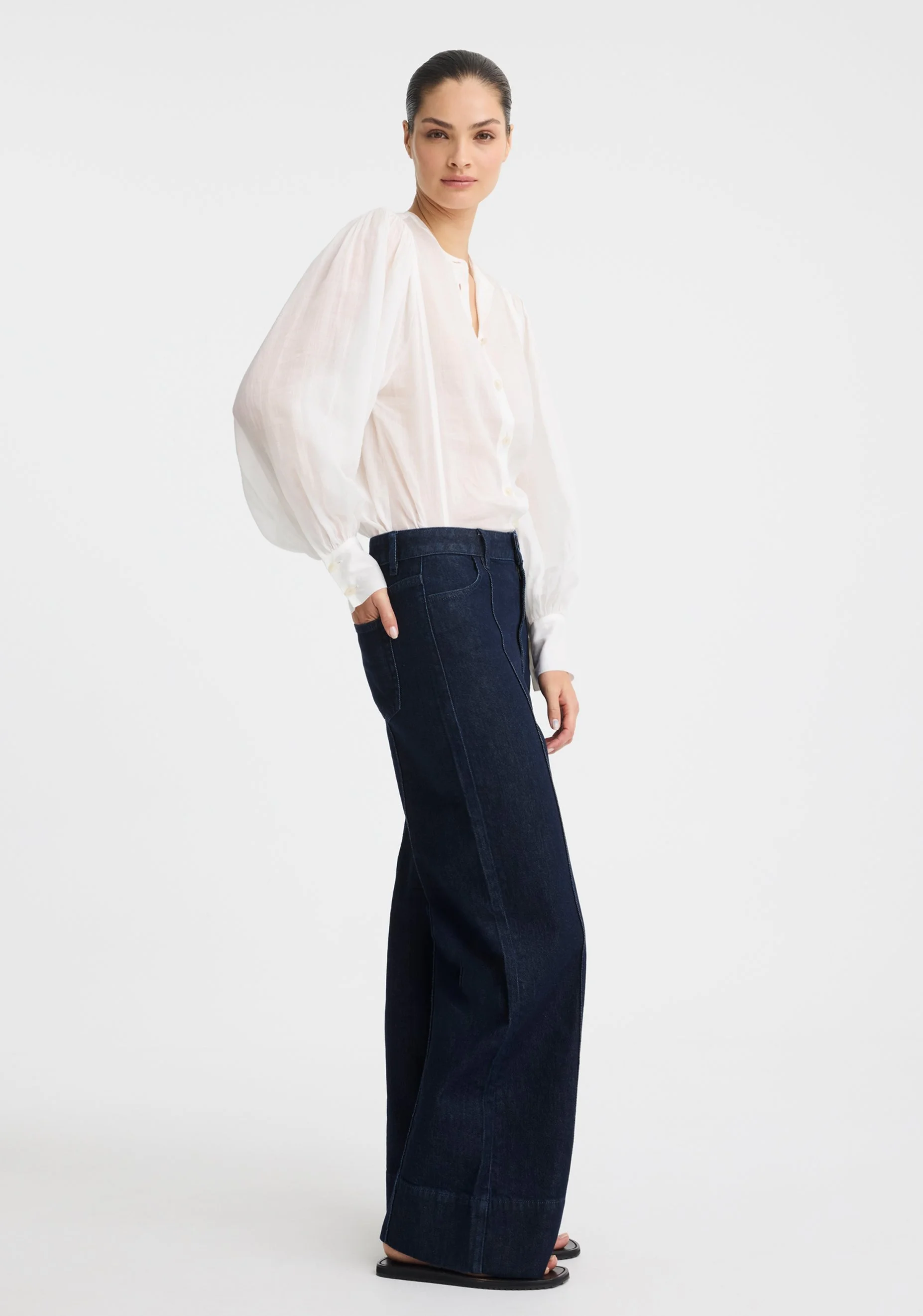 Morrison-SS26-Hewitt-Blouse-White_3.jpeg