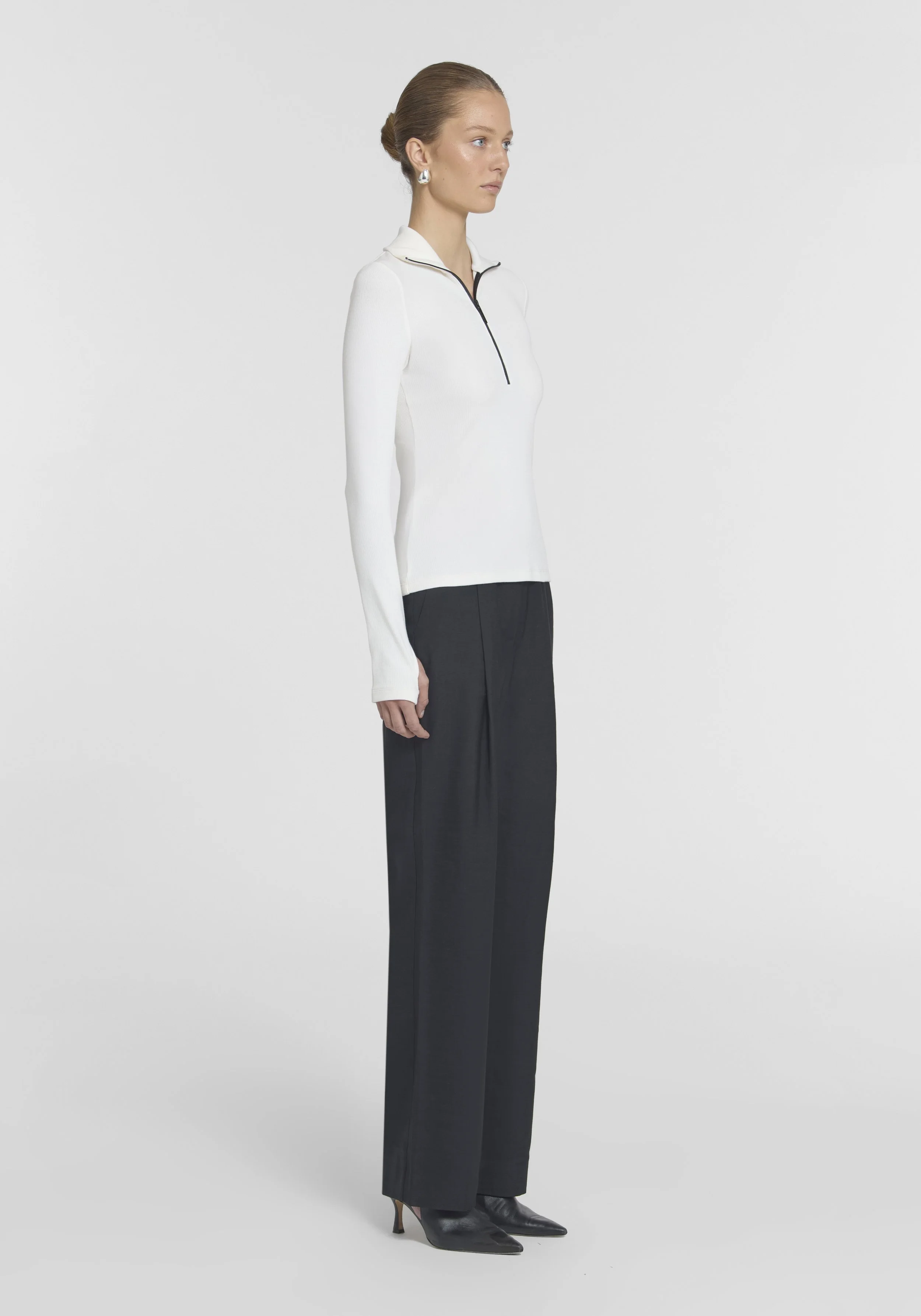 SUMMIT_RIB_TURTLENECK_IVORY_1457.jpg