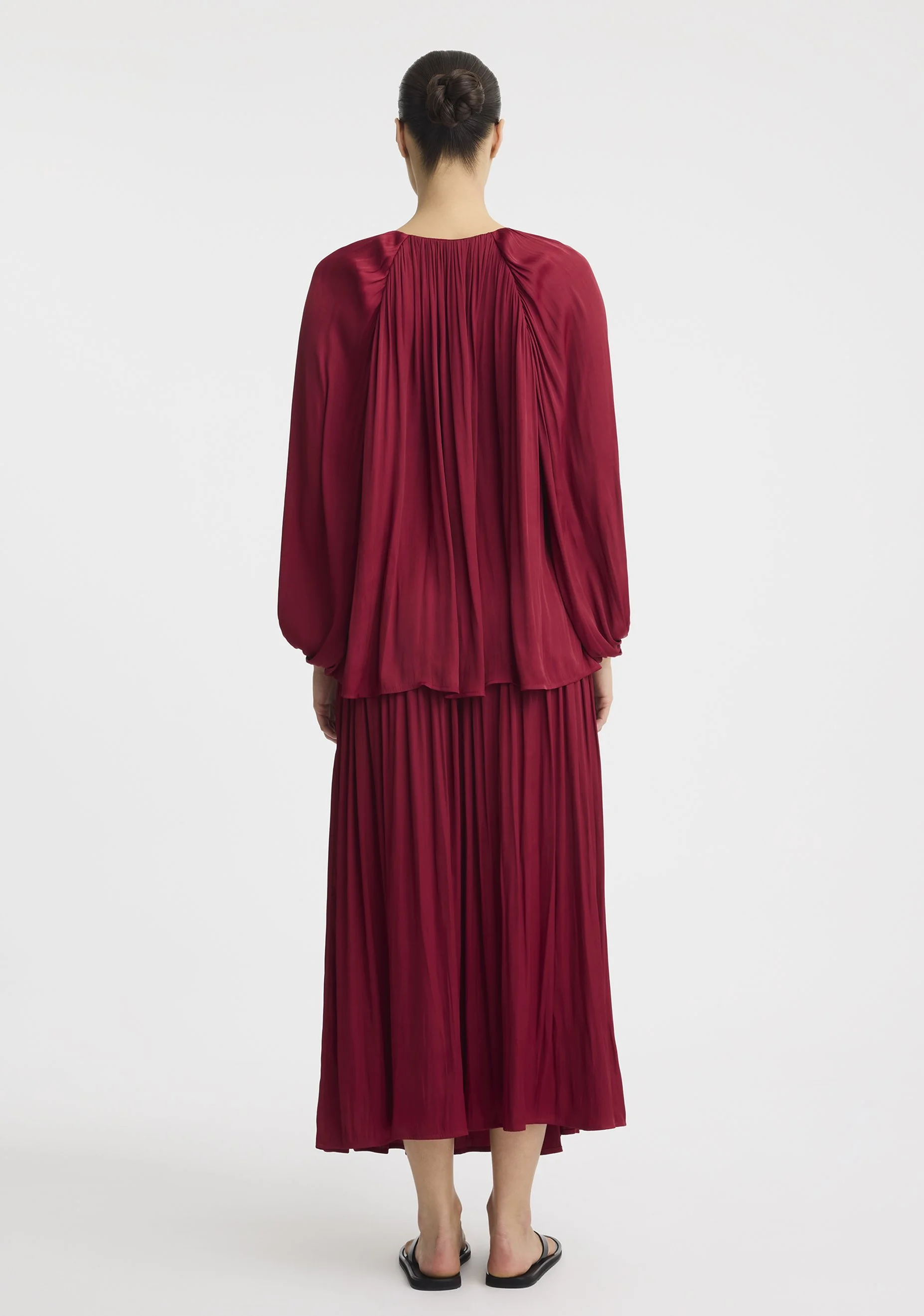 Morrison-SS26-Vivienne-Blouse-Burgundy_6.jpeg