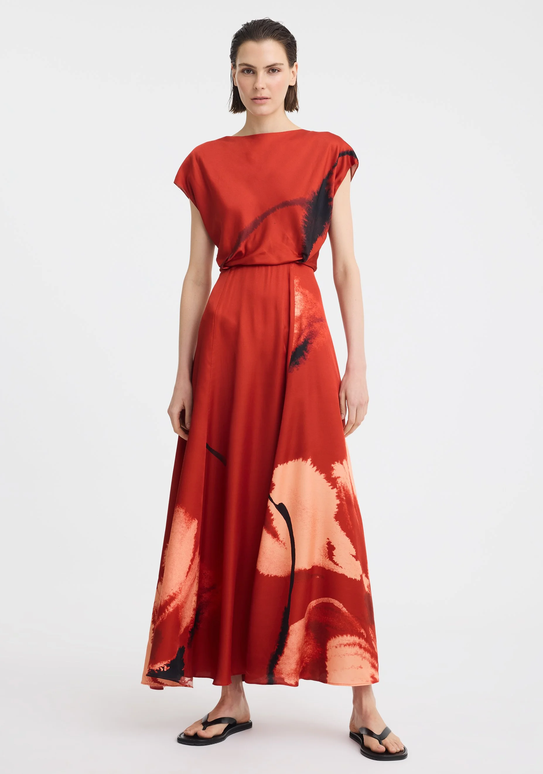 Morrison-SS26-Astra-Dress-Poppy-Print_3.jpeg