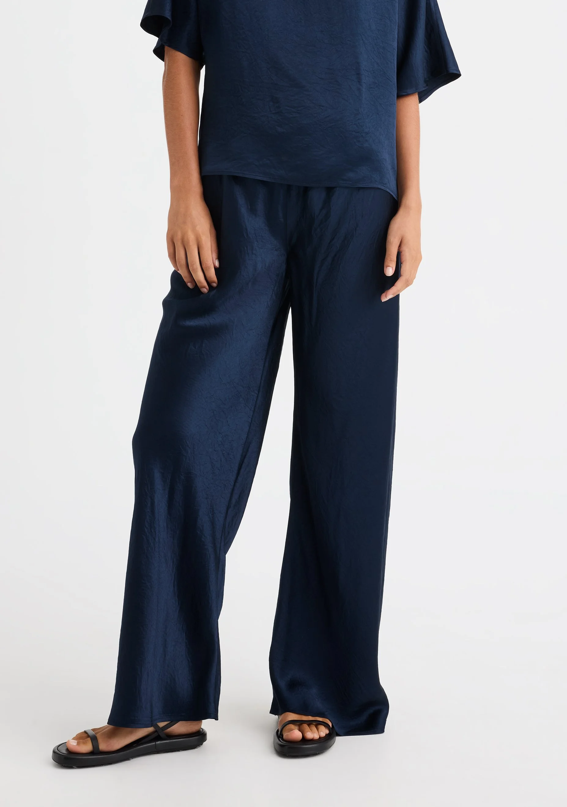 Morrison-SS26-Jasmine-Pant-Navy_2.jpeg