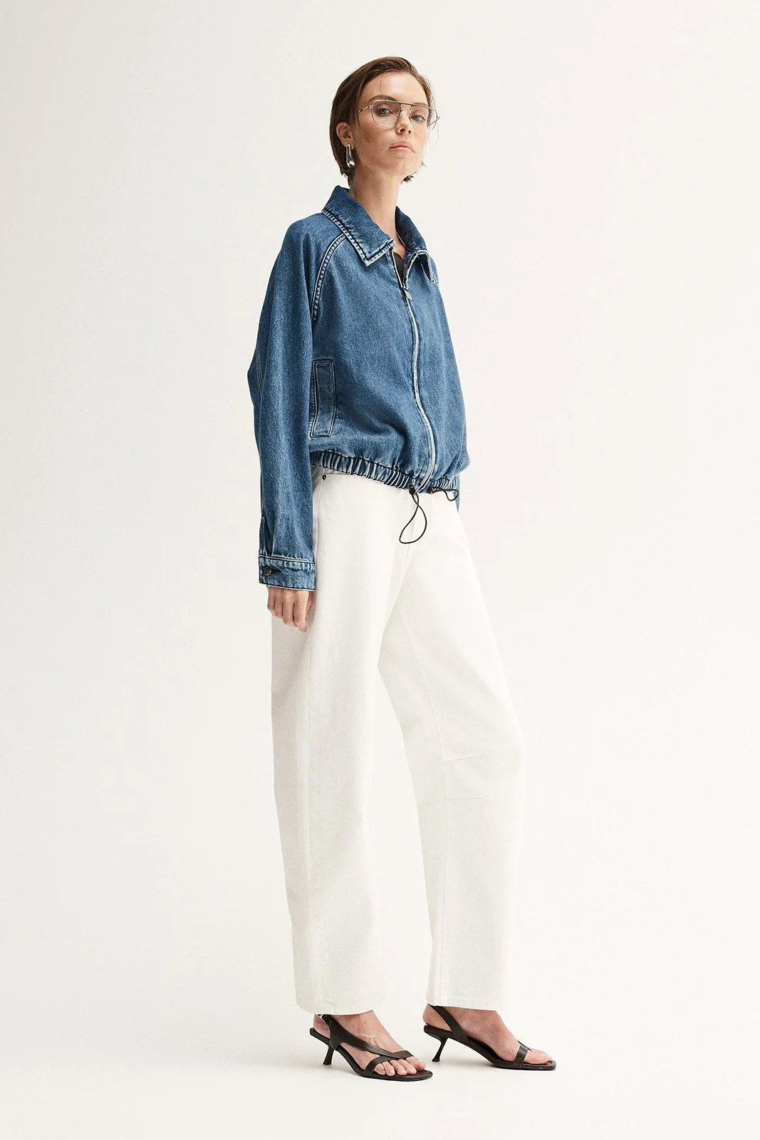 K61525_AIV_5 15.jpeg