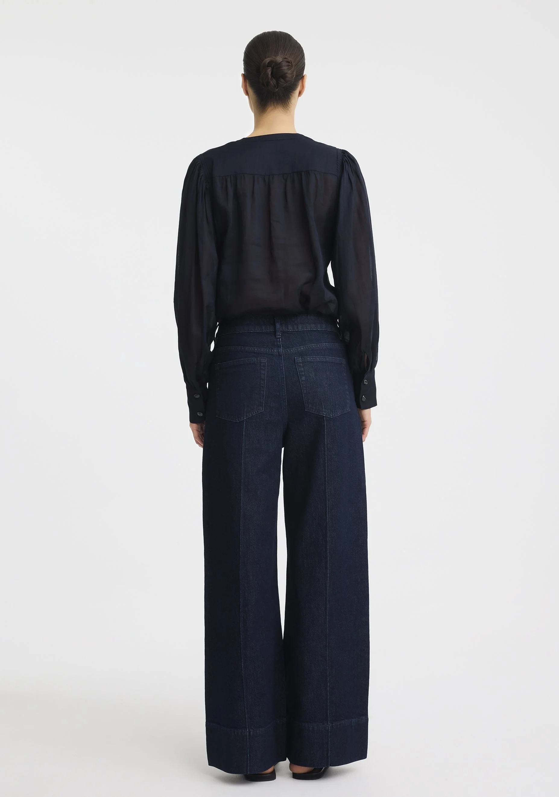 Morrison-SS26-Hewitt-Blouse-Indigo_5.jpeg