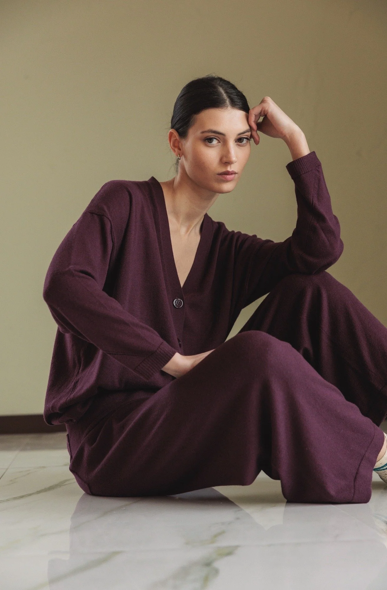 INDI & COLD | AUBERGINE OVERSIZED CARDIGAN.