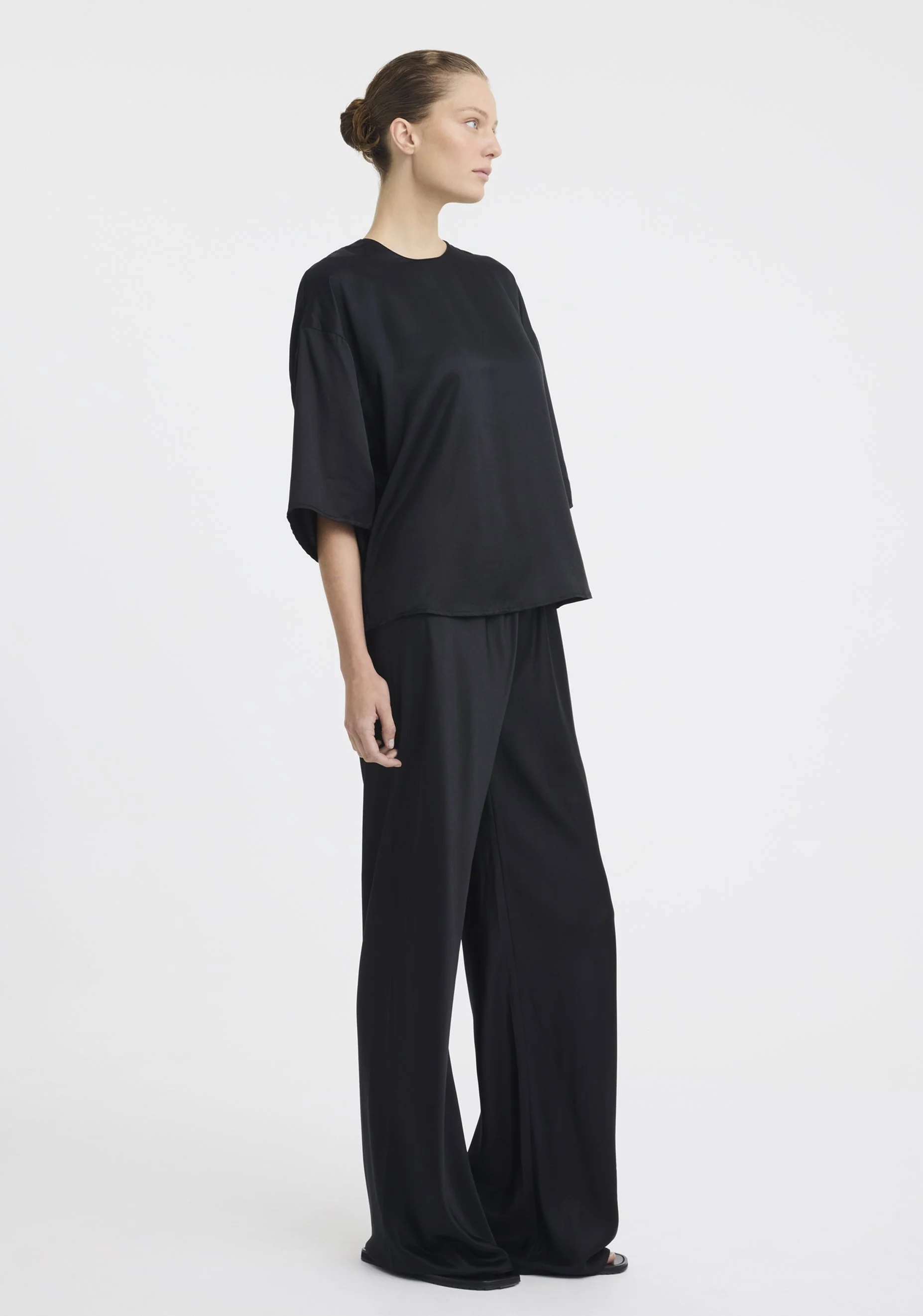 Morrison-SS26-Florence-Tee-Black_3.jpeg
