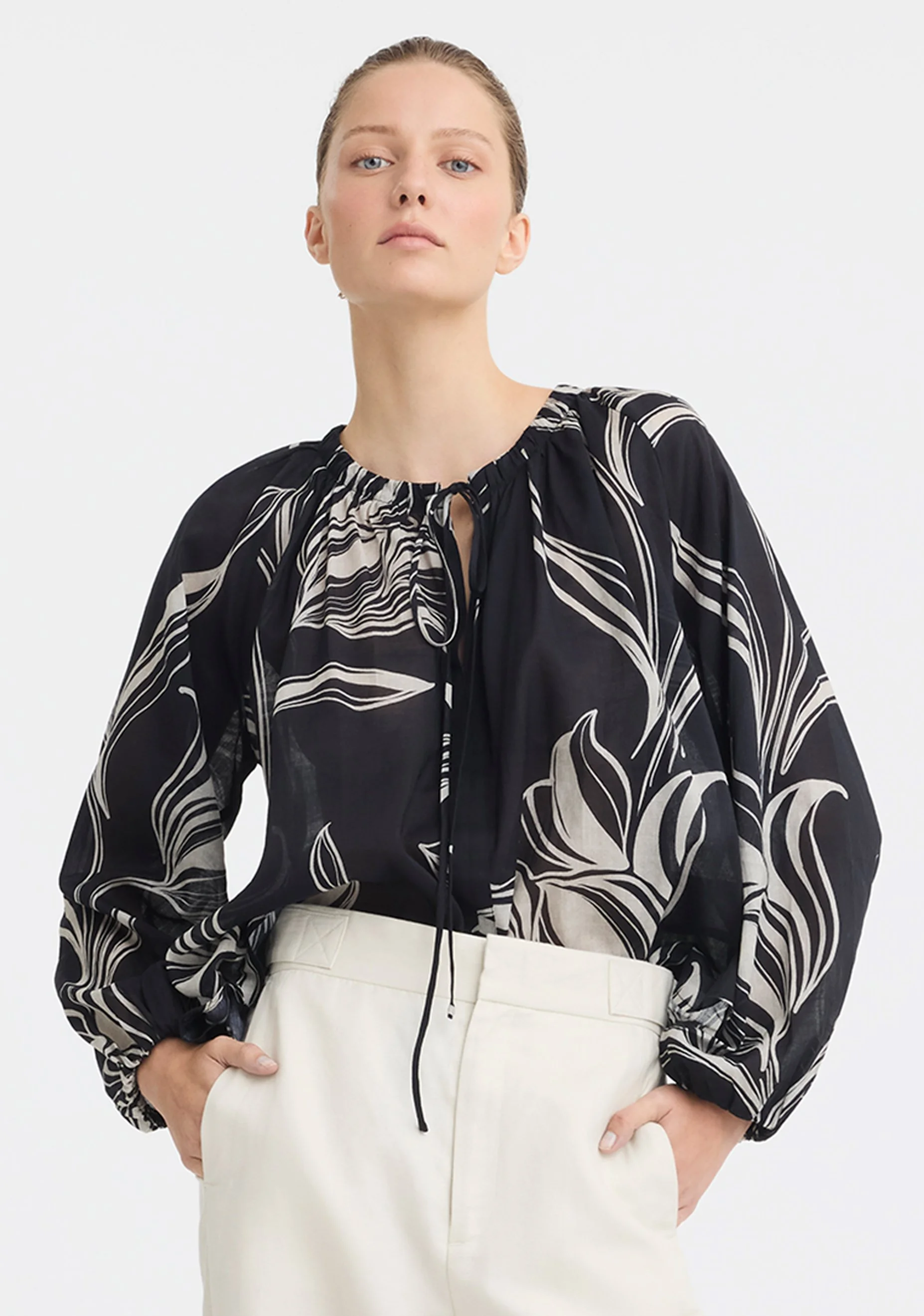 Morrison-SS26-Candice-Blouse-Print_4.jpeg