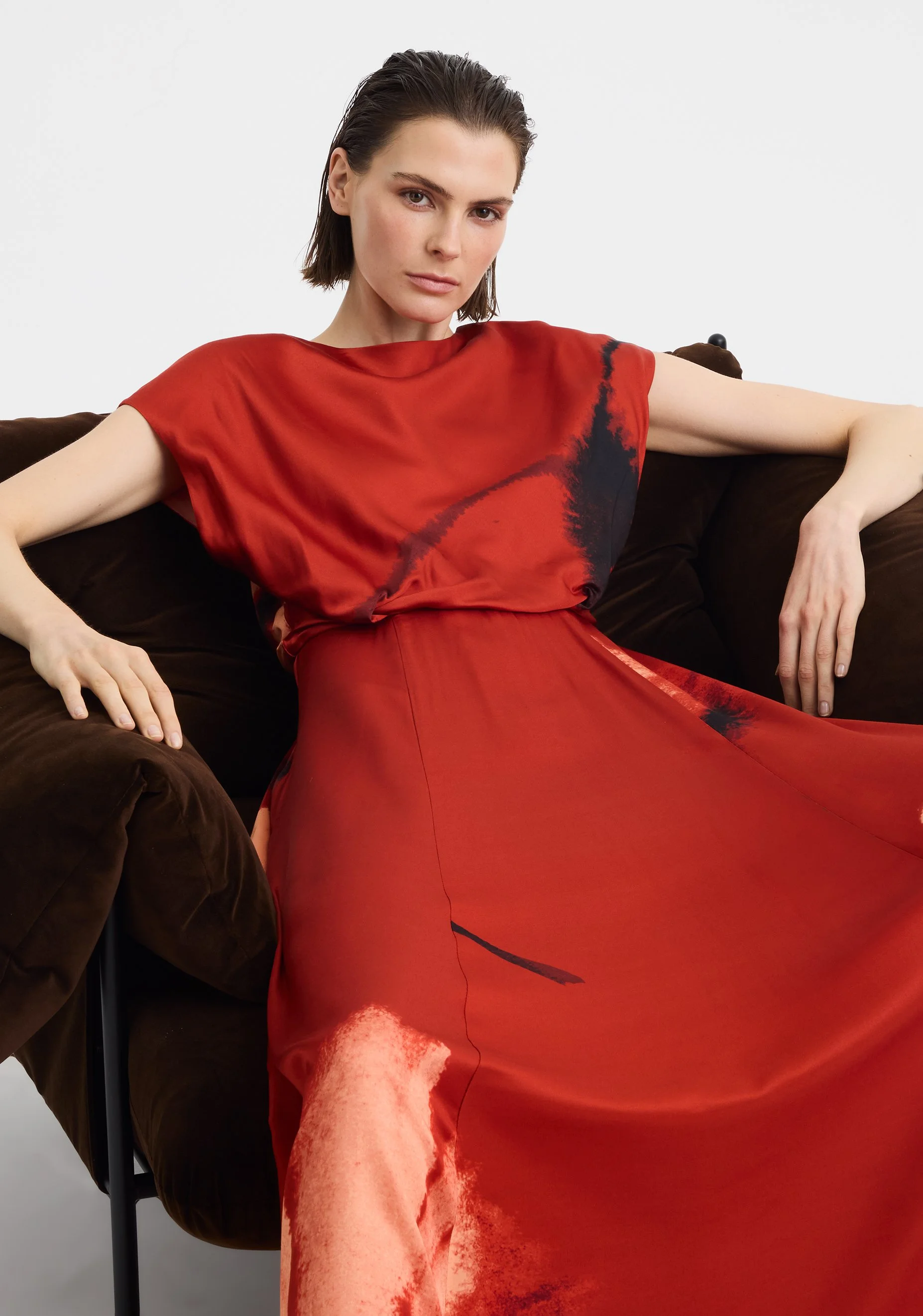 Morrison-SS26-Astra-Dress-Poppy-Print_5.jpeg