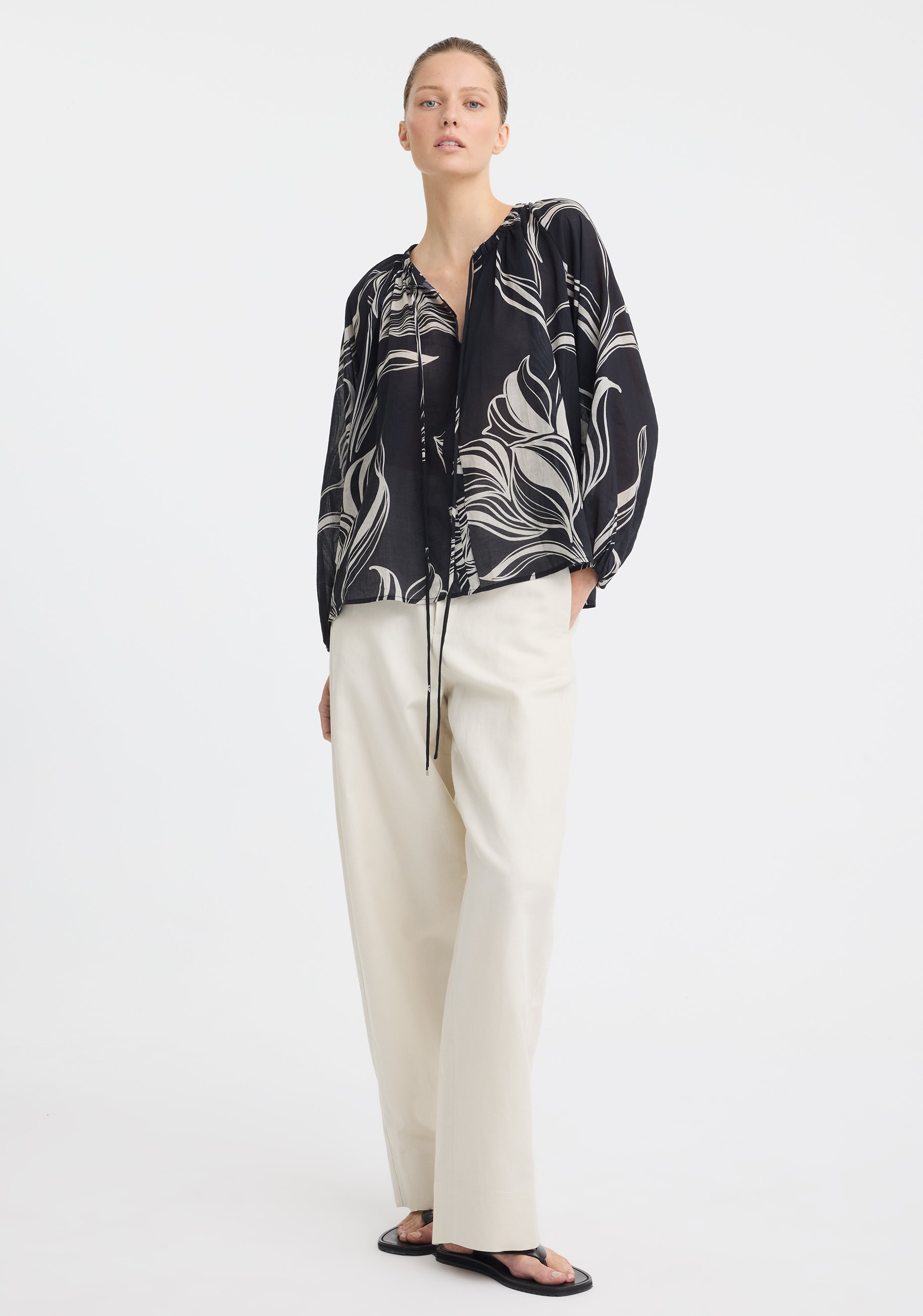 Morrison-SS26-Candice-Blouse-Print_2.jpeg