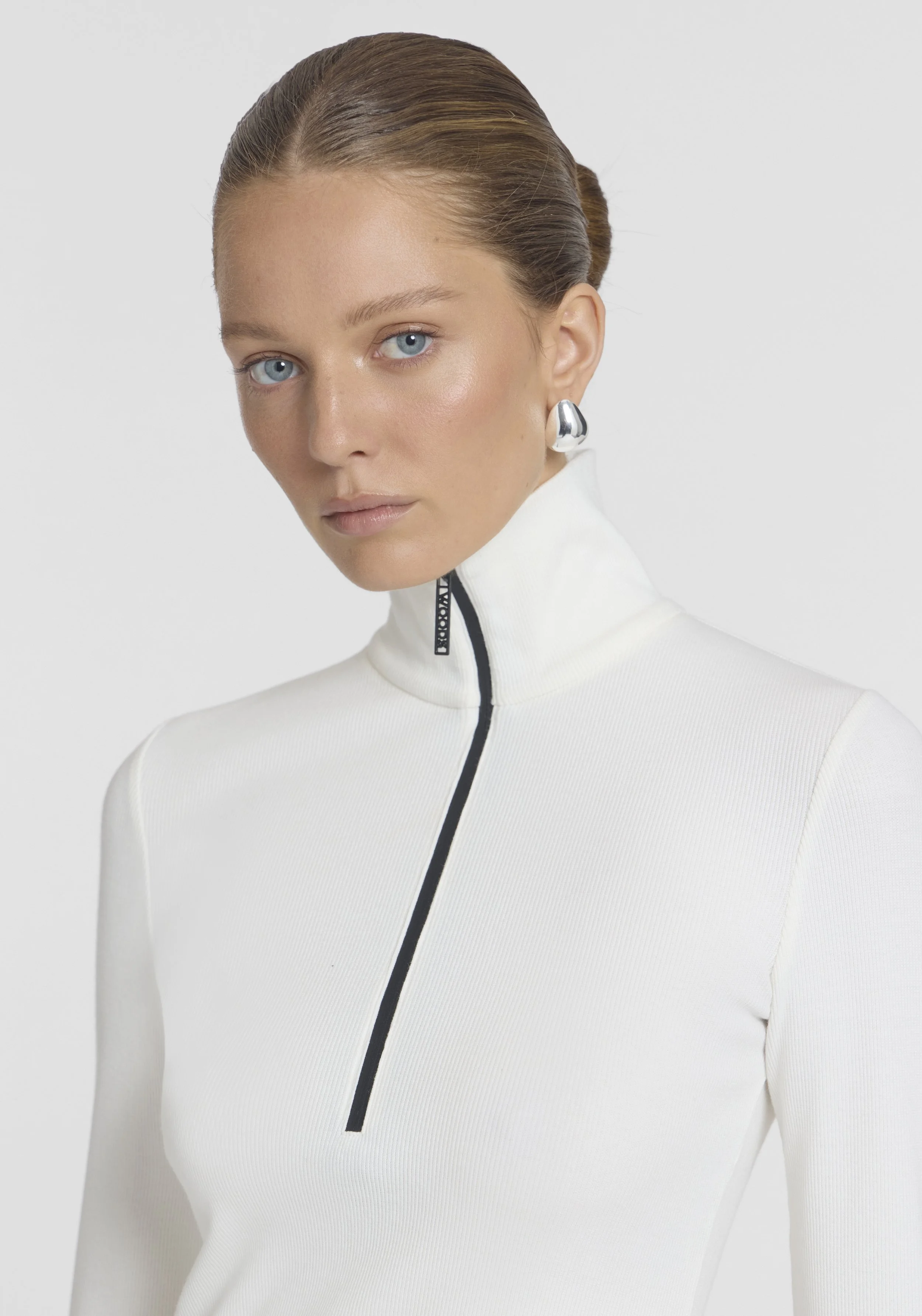 SUMMIT_RIB_TURTLENECK_IVORY_1454.jpg