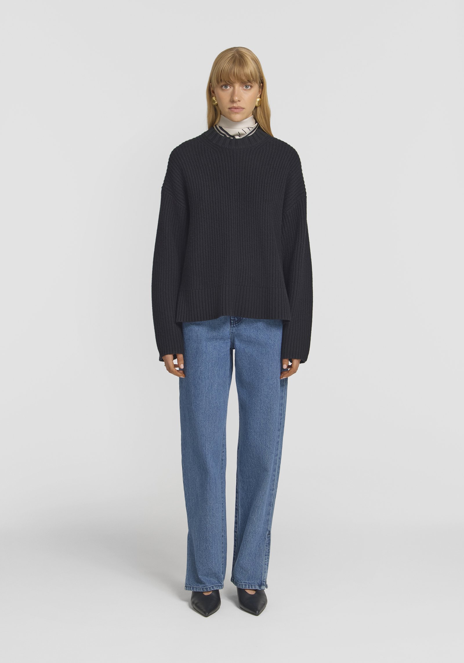 SYDNEY_KNIT_BLACK_0404.jpeg
