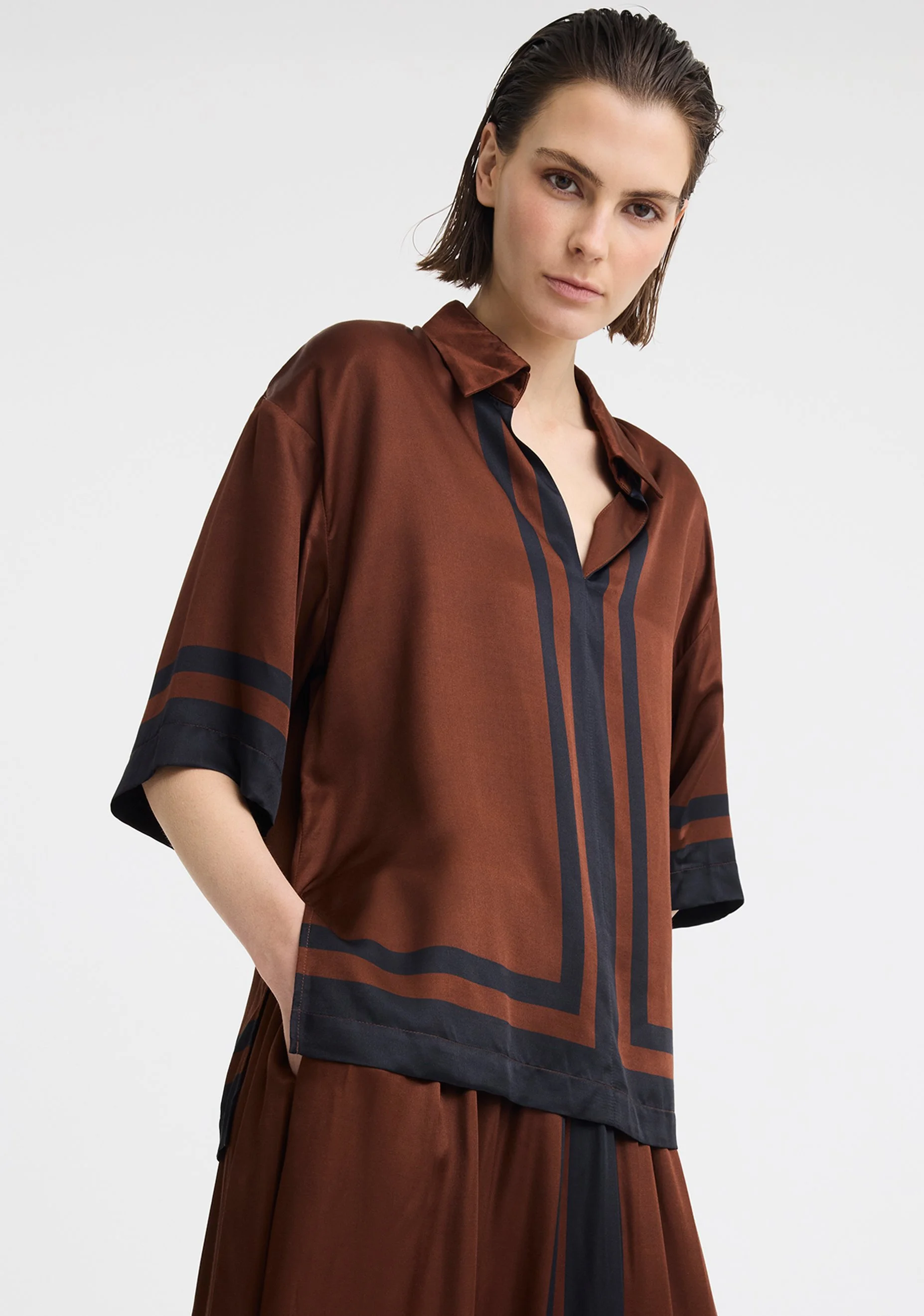Morrison-SS26-Audrina-SS-Shirt-Print_4.jpeg