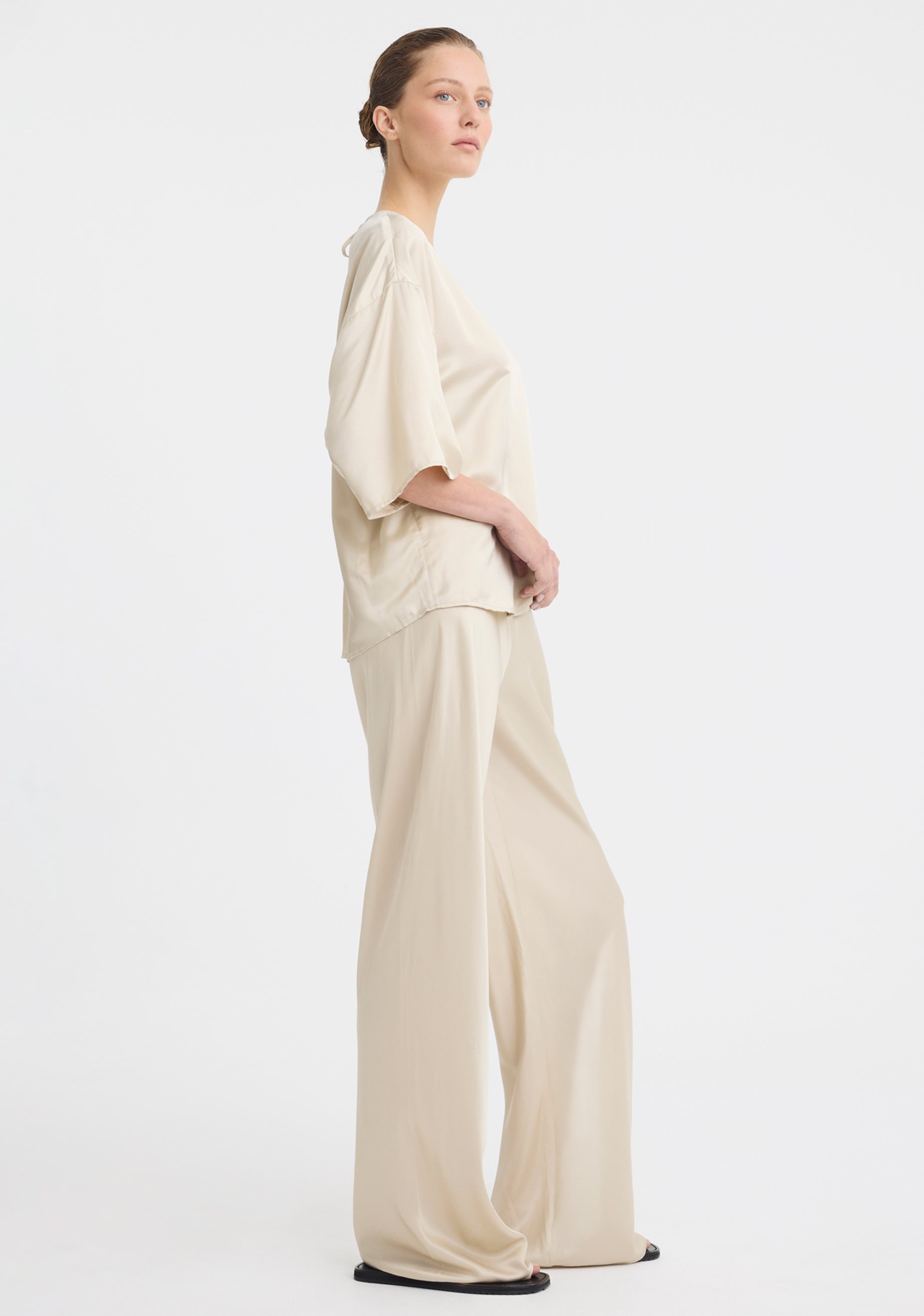 Morrison-SS26-Florence-Tee-Birch_3.jpeg