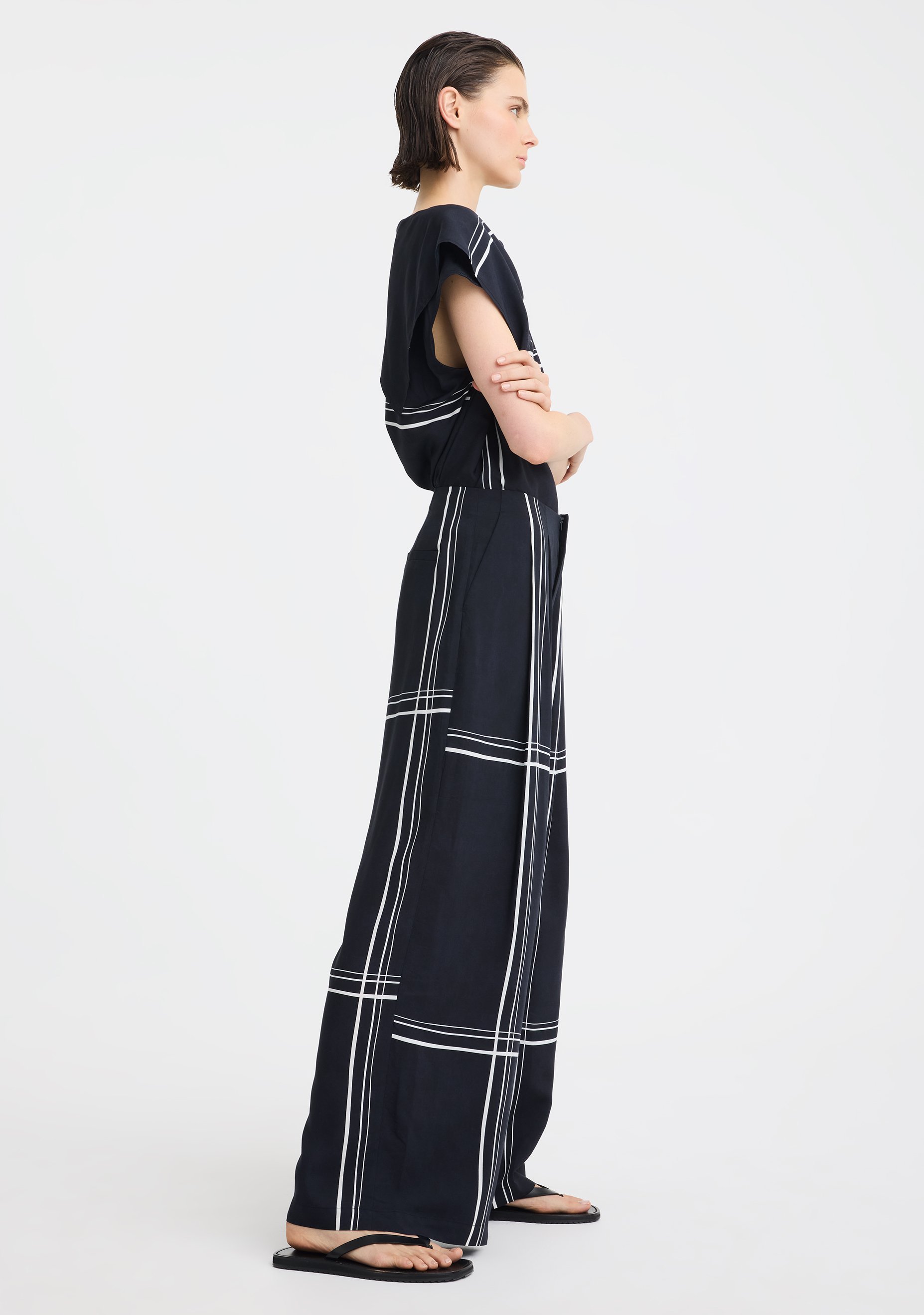 Morrison-SS26-Victor-Top-Print_3.jpeg