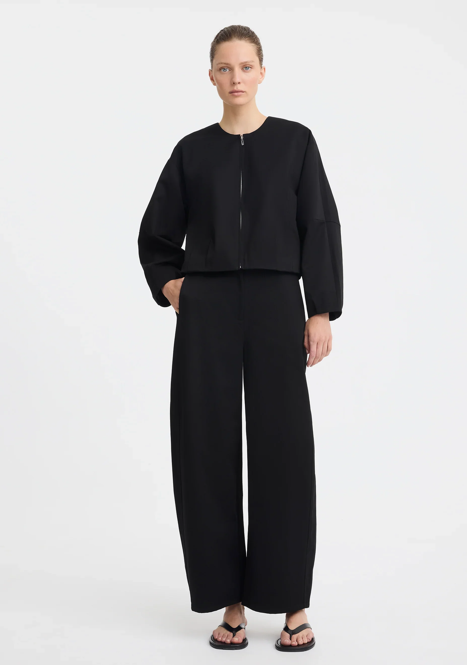MORRISON | JORDAN BLACK FULL LENGTH PANT.