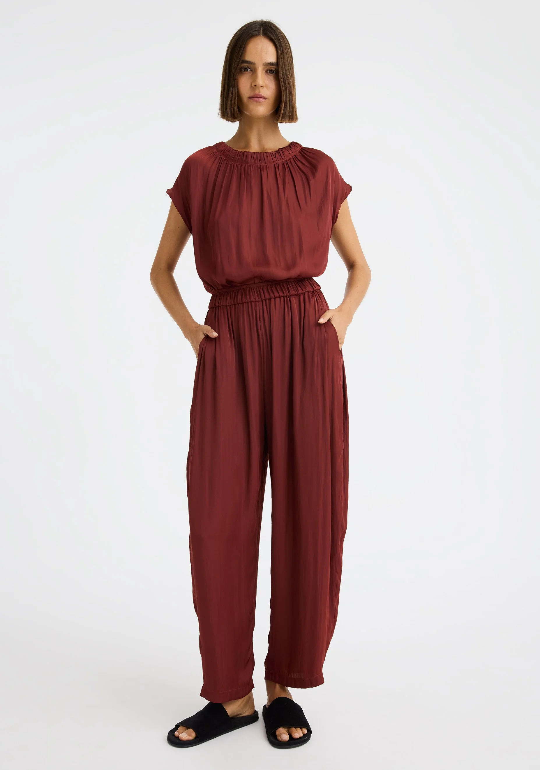 Morrison-SS26-Preston-FL-Pant-Henna_1.jpeg