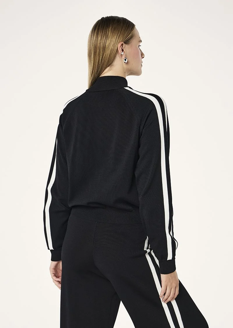 RETREAT KNIT JACKET_251KJ059_BLACK WHISPER WHITE-32.jpeg