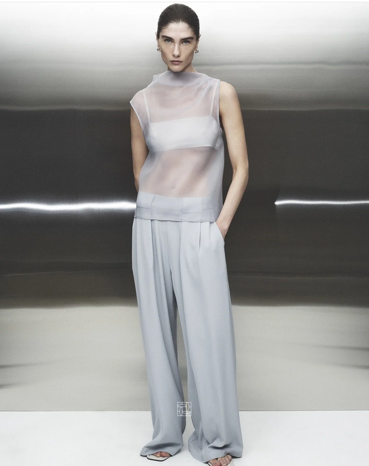 ELKA COLLECTIVE | SILVER HOPKINS ORGANZA TOP.