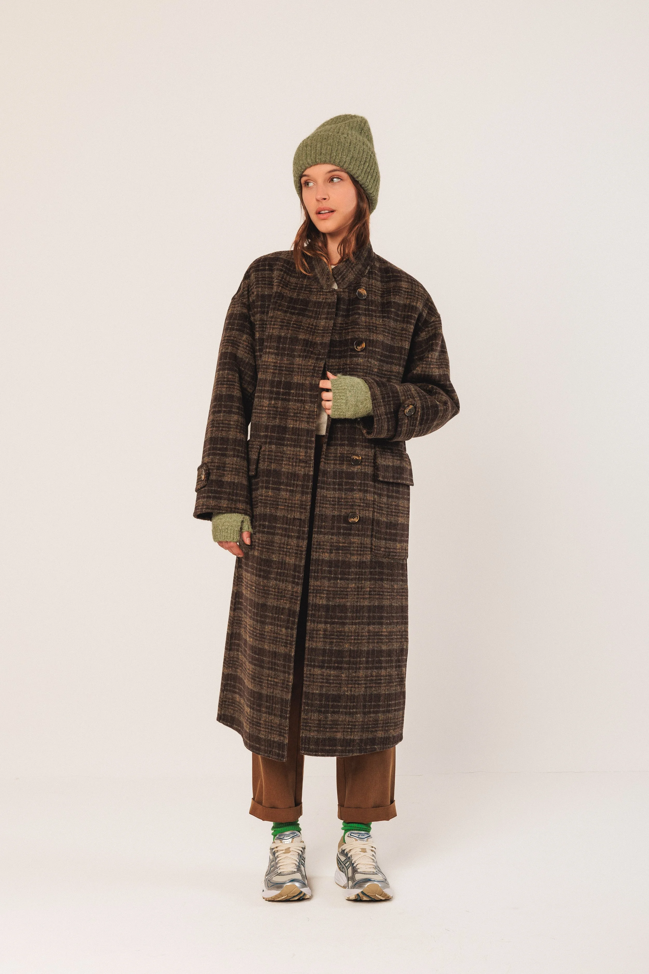 INDI AND COLD | CHOCOLATE CHECK OVERCOAT.
