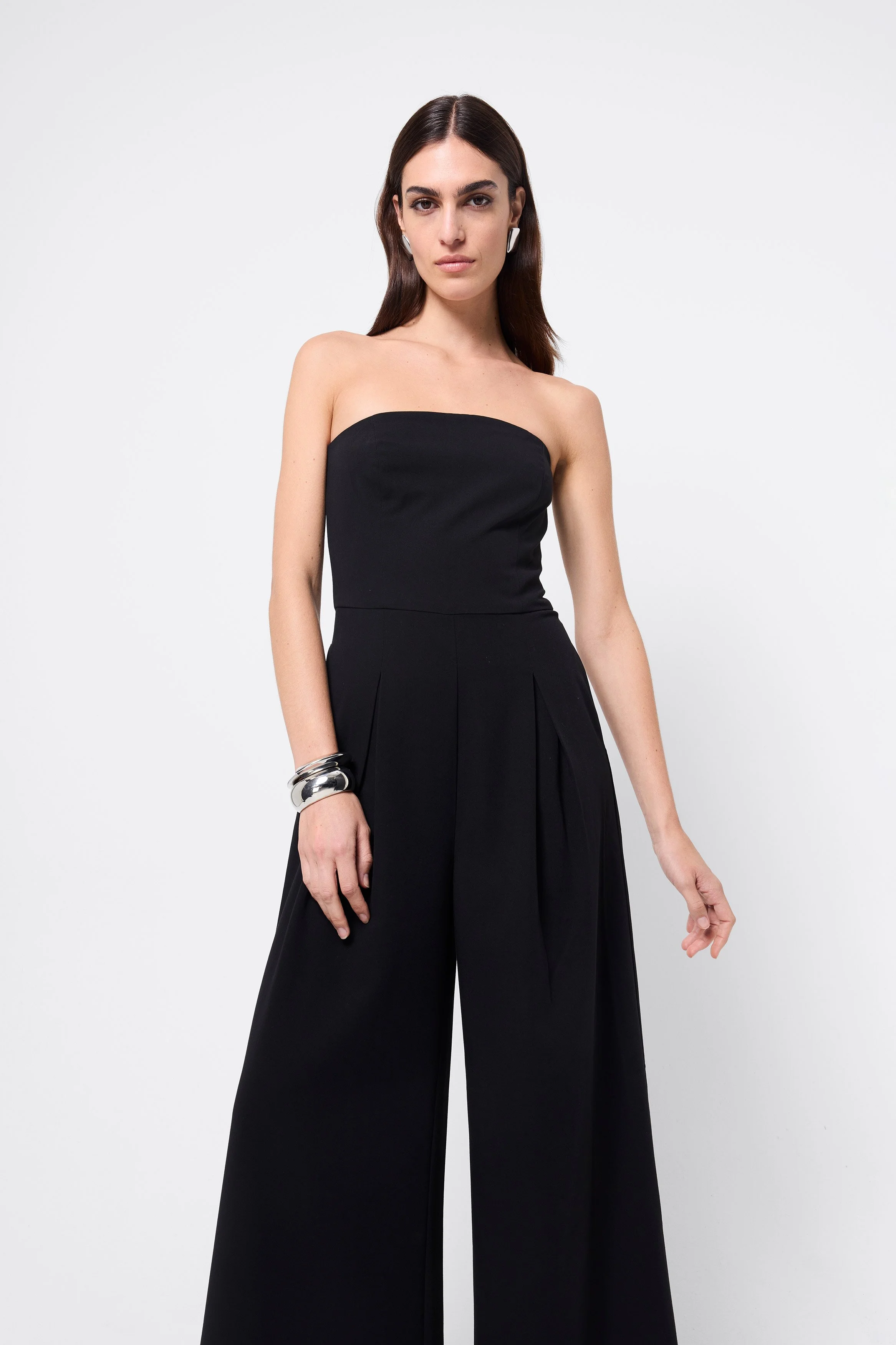 MidnightHourJumpsuit_Black_Ecomm_Resort25_05.jpg