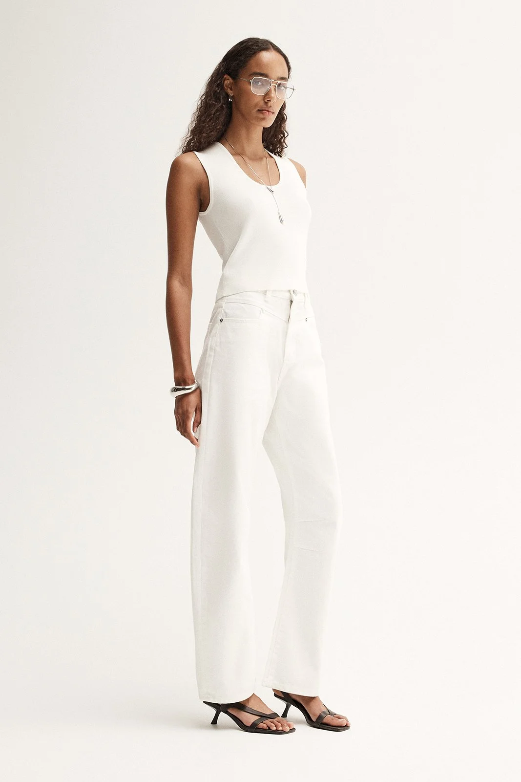 ELKA COLLECTIVE | CHELSEA DENIM JEAN.